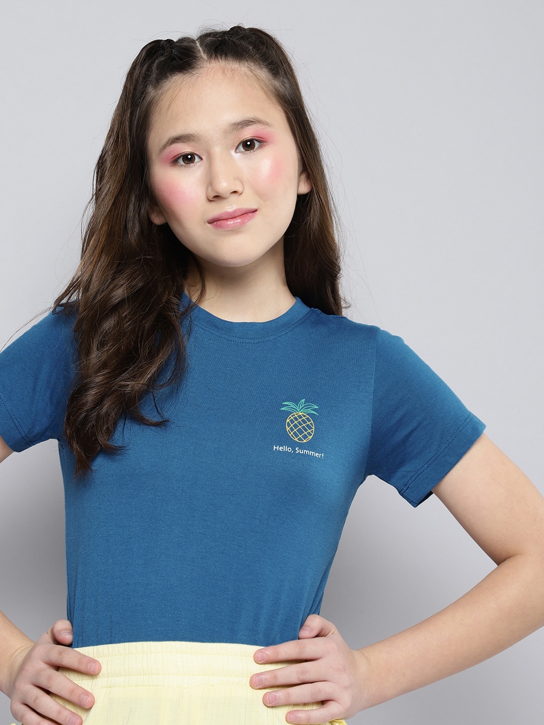 

M&H Juniors Girls Blue Solid T-shirt