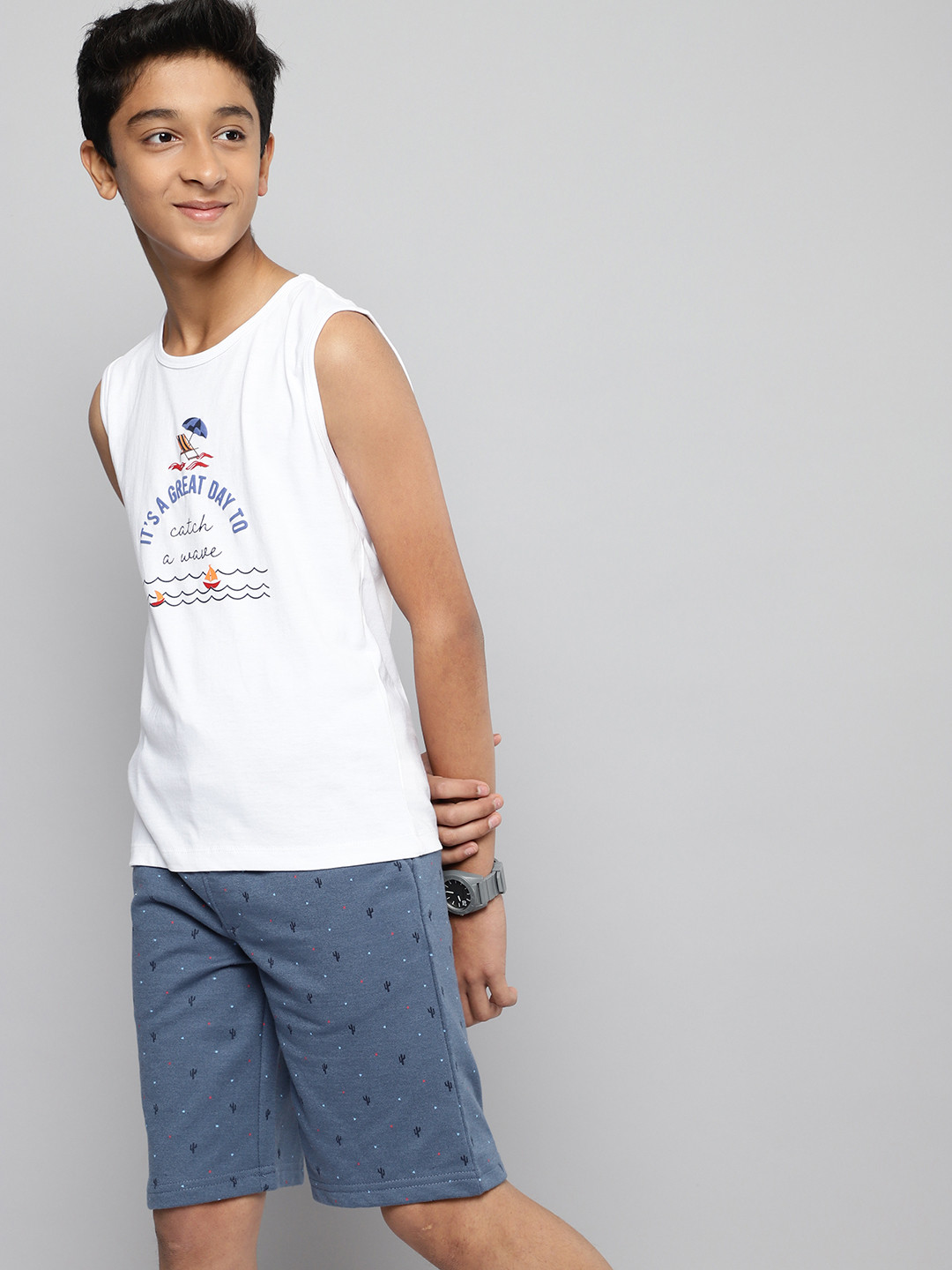 

M&H Juniors Boys Blue Conversational Printed Shorts