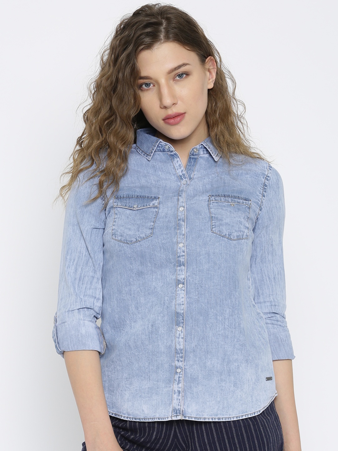 

Flying Machine Women Blue Regular Fit Faded Denim Shirt