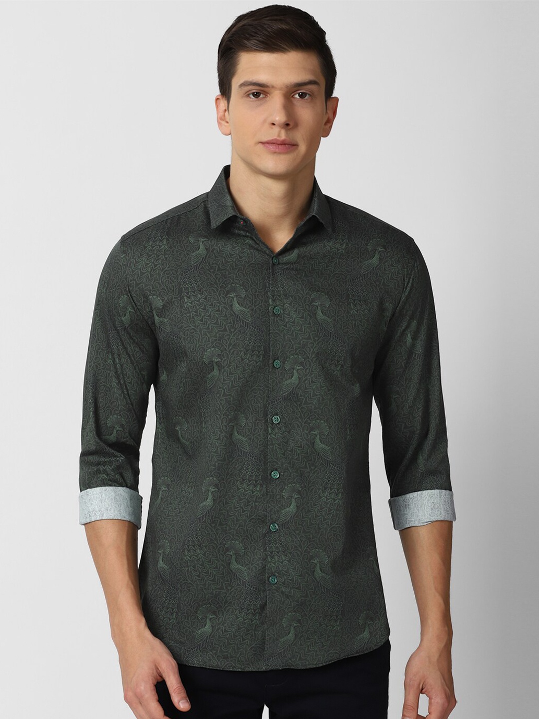 

V Dot Men Green Slim Fit Printed Pure Cotton Casual Shirt