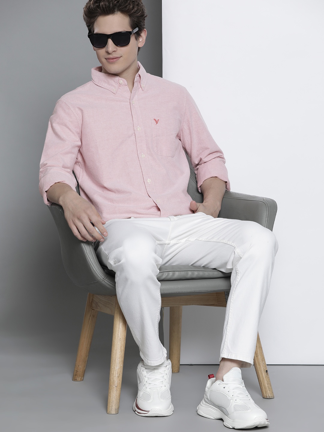 

AMERICAN EAGLE OUTFITTERS Men Dusty Pink Solid Slim Fit Pure Cotton Casual Shirt, Rose