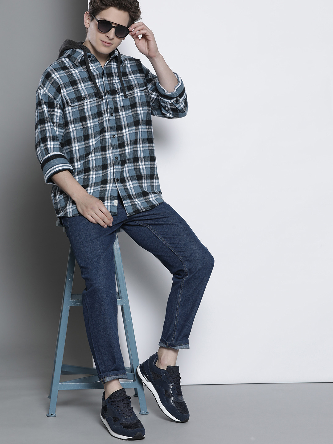 

AMERICAN EAGLE OUTFITTERS Men Blue & Black Tartan Checked Pure Cotton Hooded Shacket