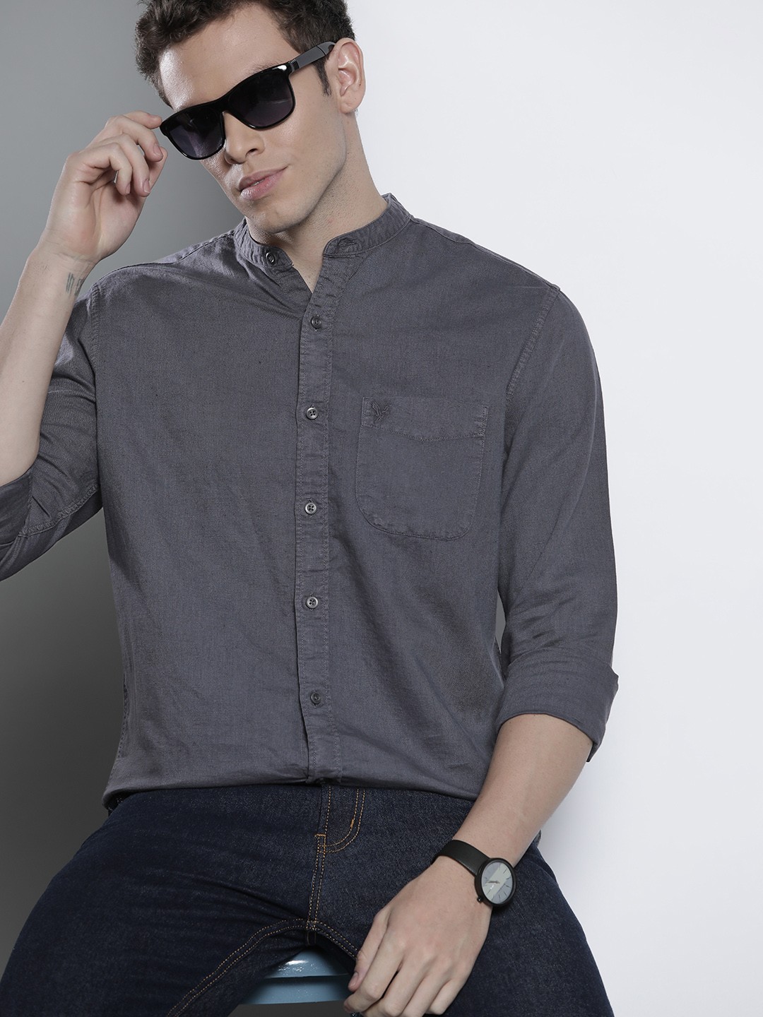 

AMERICAN EAGLE OUTFITTERS Men Charcoal Solid Classic Casual Shirt