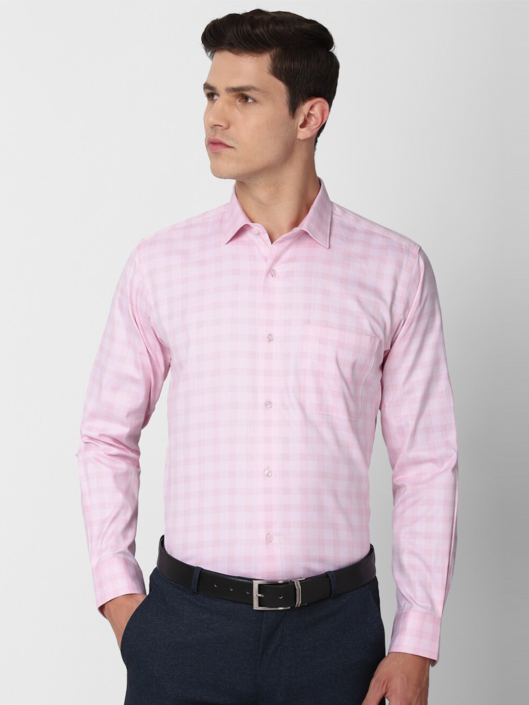 

Van Heusen Men Pink Pure Cotton Checked Formal Shirt