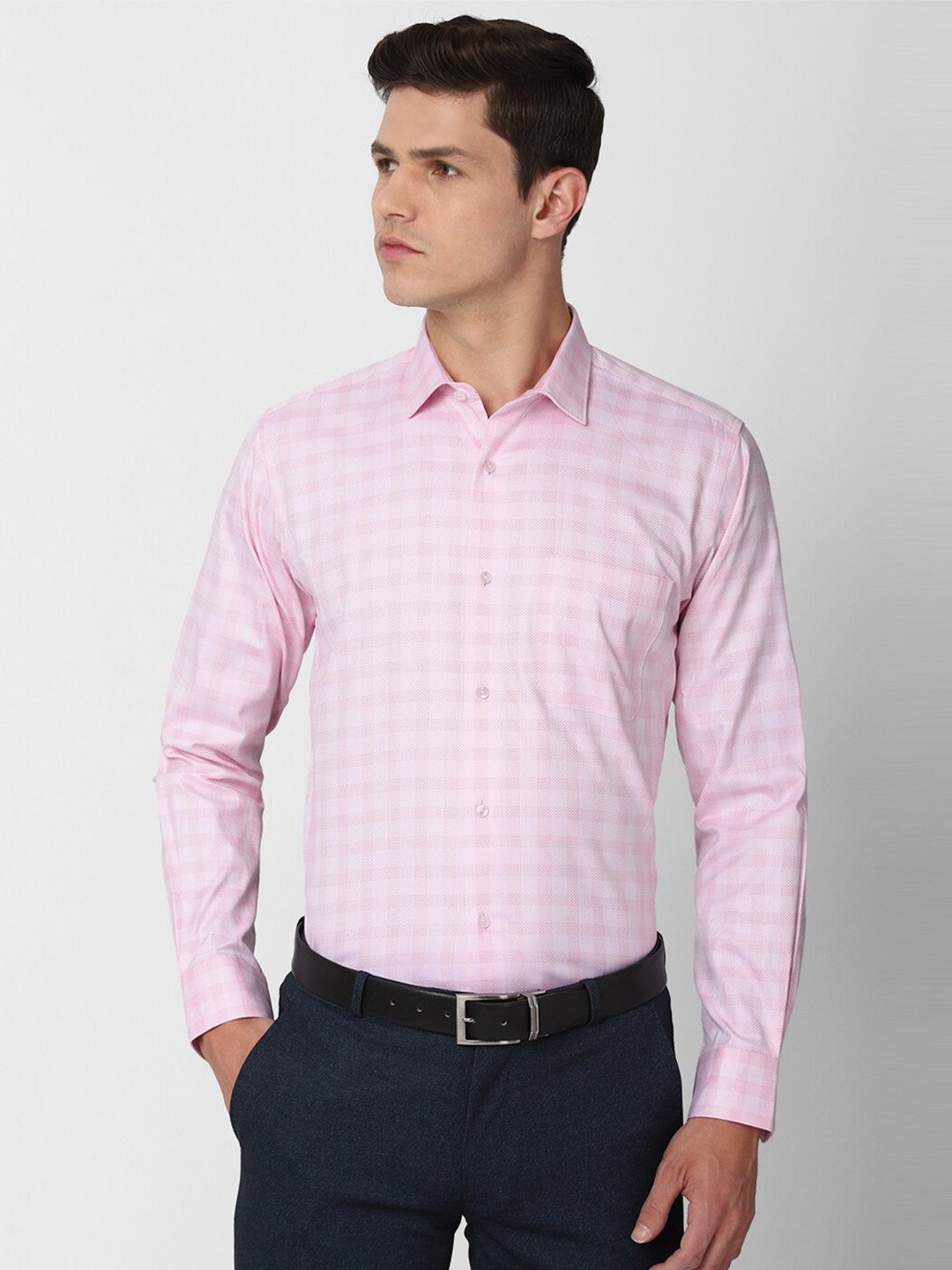 

Van Heusen Men Pink Pure Cotton Checked Formal Shirt