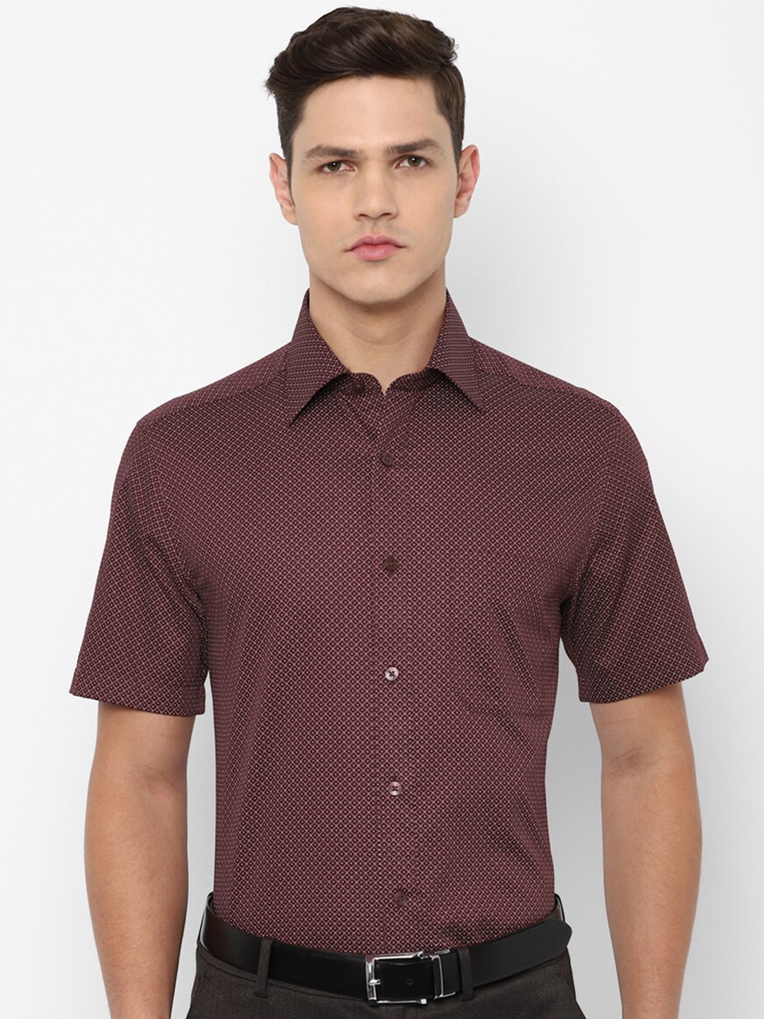 

Louis Philippe Men Maroon Geometric Printed Pure Cotton Formal Shirt