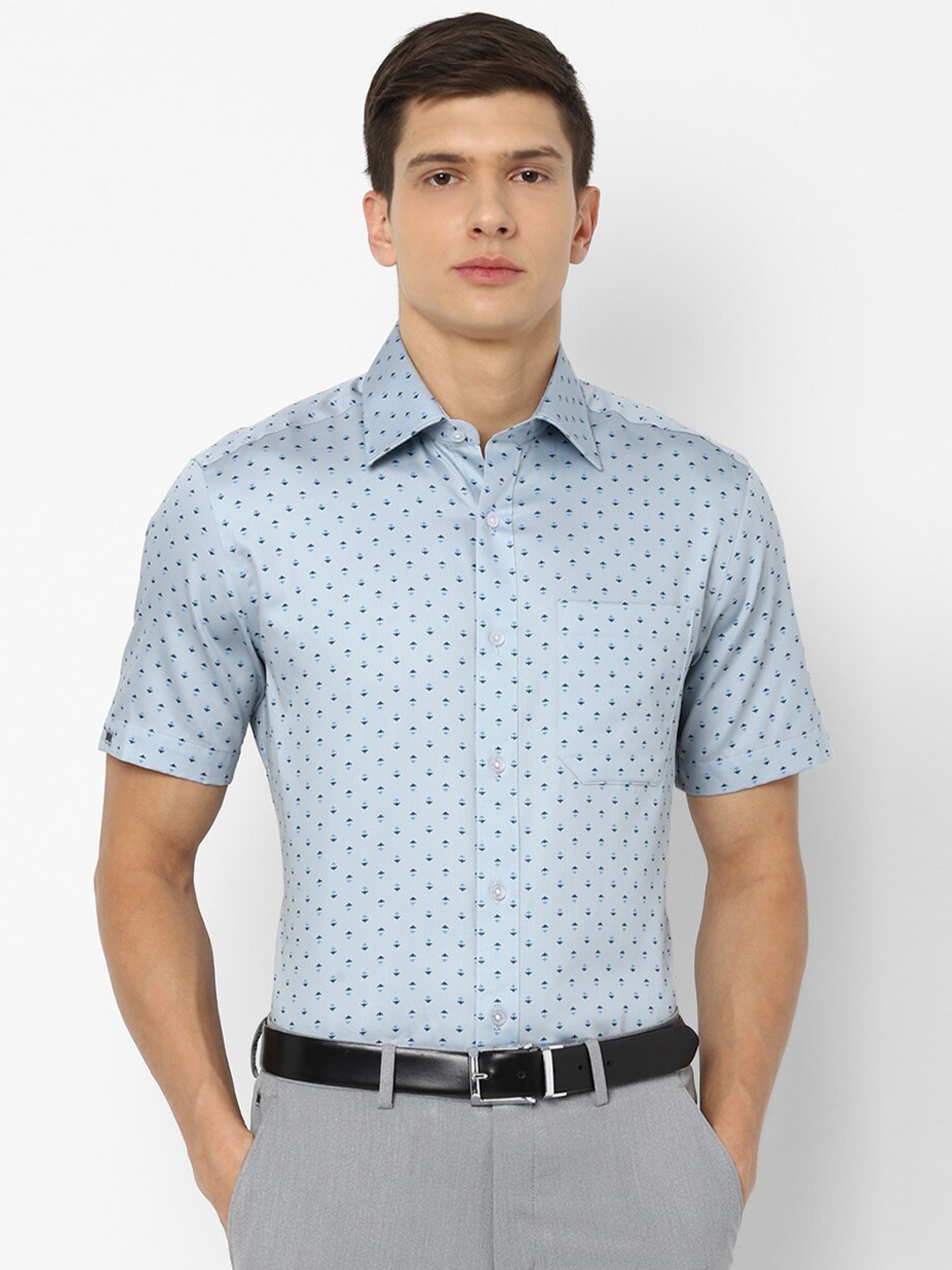 

Louis Philippe Men Blue Printed Pure Cotton Formal Shirt