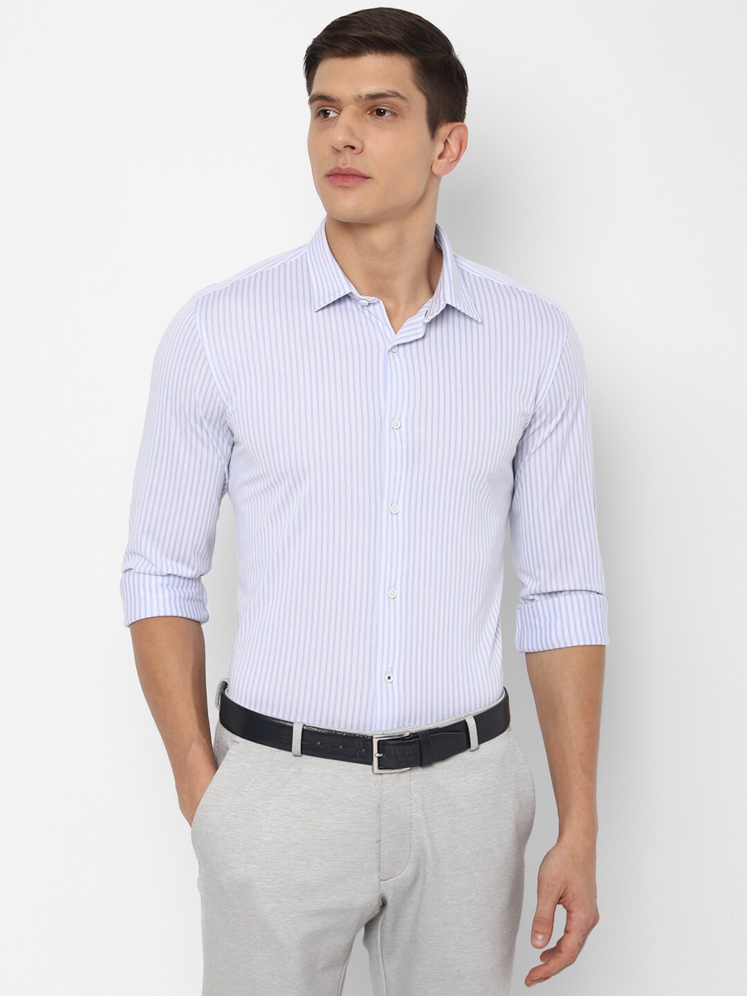 

Louis Philippe Sport Men Blue Slim Fit Striped Casual Shirt
