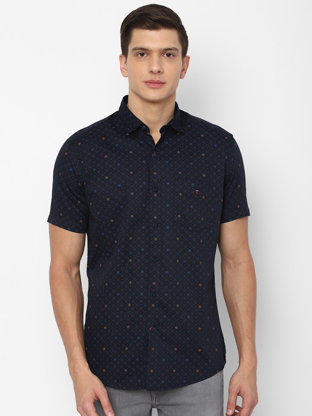 

Louis Philippe Sport Men Navy Blue Slim Fit Printed Cotton Casual Shirt