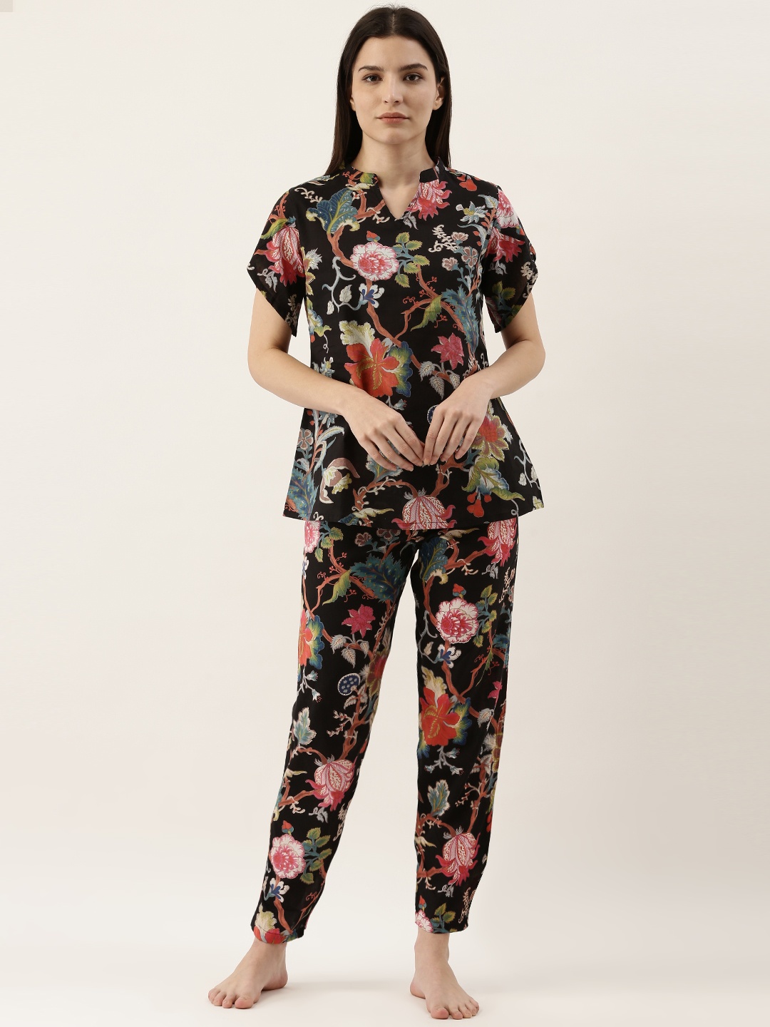 

SANSKRUTIHOMES Women Black & Pink Printed Night suit