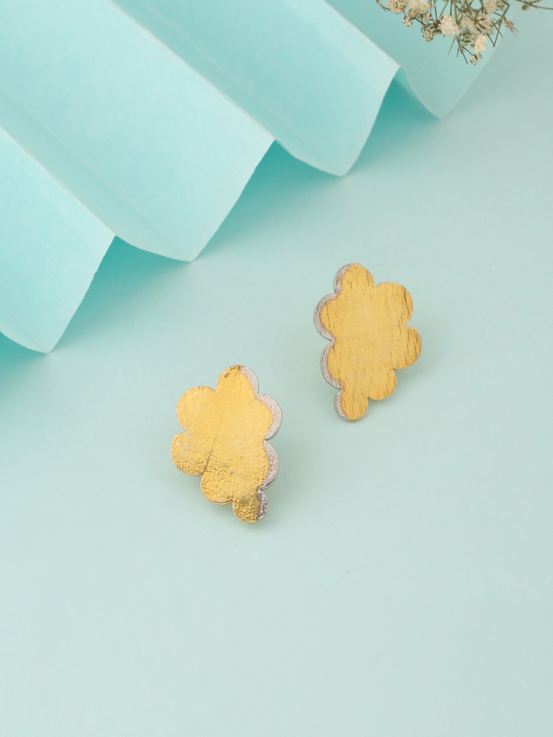

Mitali Jain Gold-Toned Classic Studs Earrings
