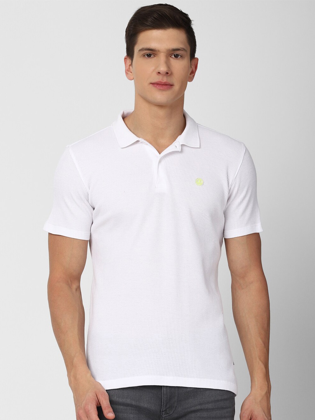 

V Dot Men White Polo Collar Slim Fit T-shirt