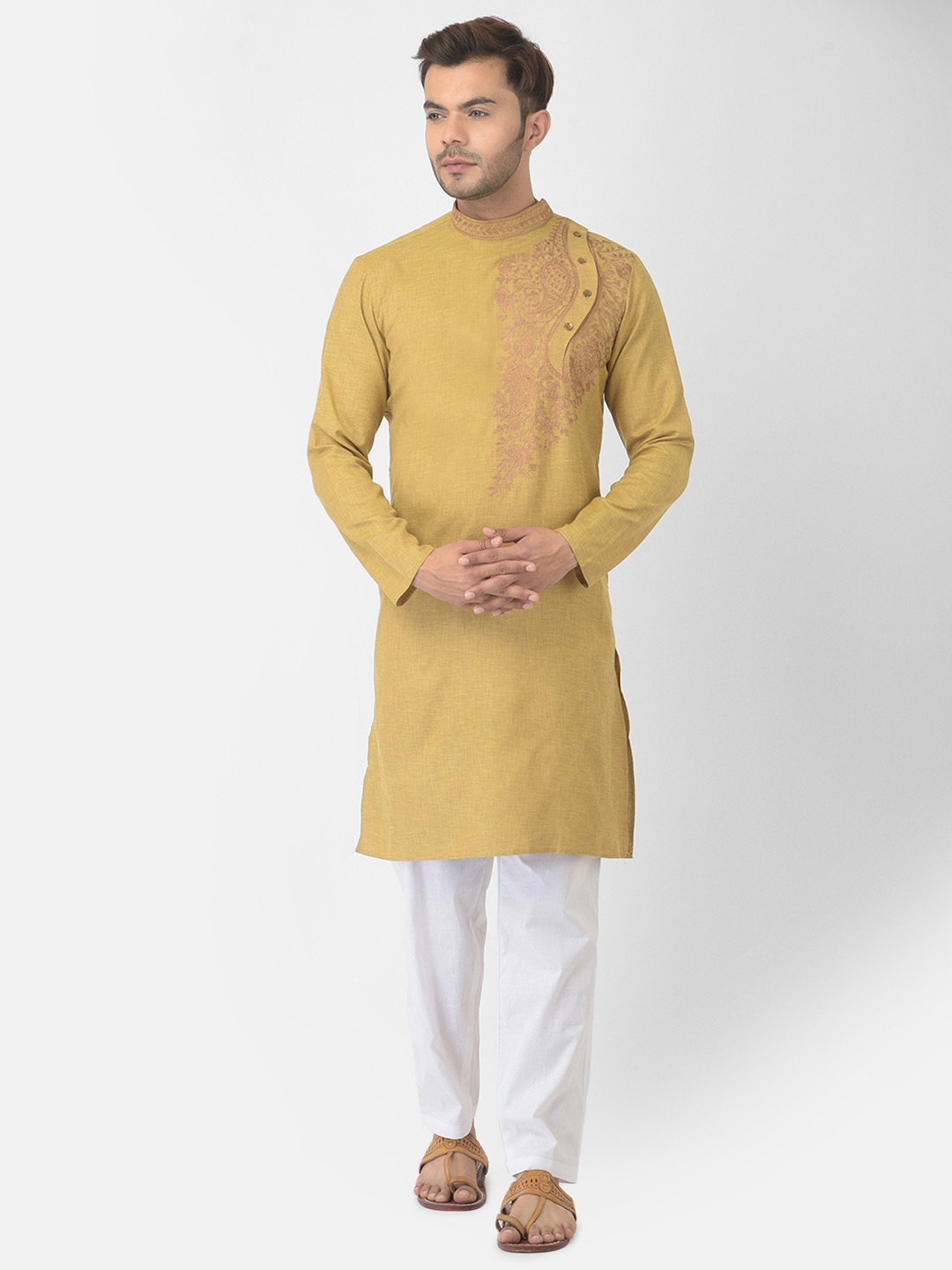 

DEYANN Men Green Embroidered Angrakha Pure Cotton Kurti with Pyjamas