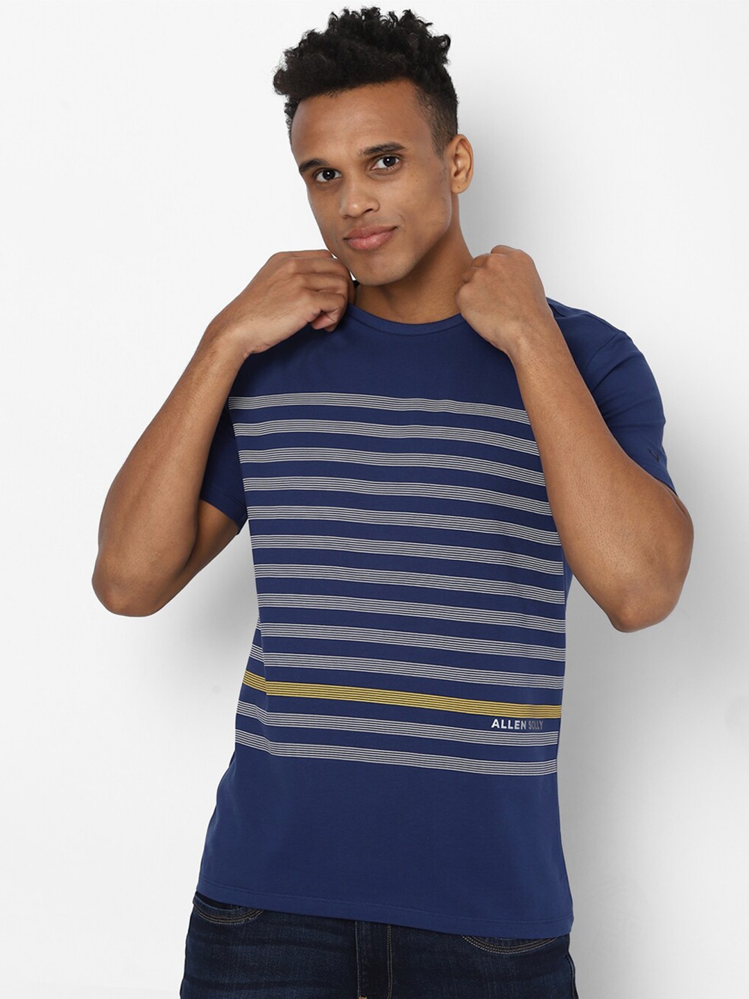 

Allen Solly Sport Men Blue Striped T-shirt