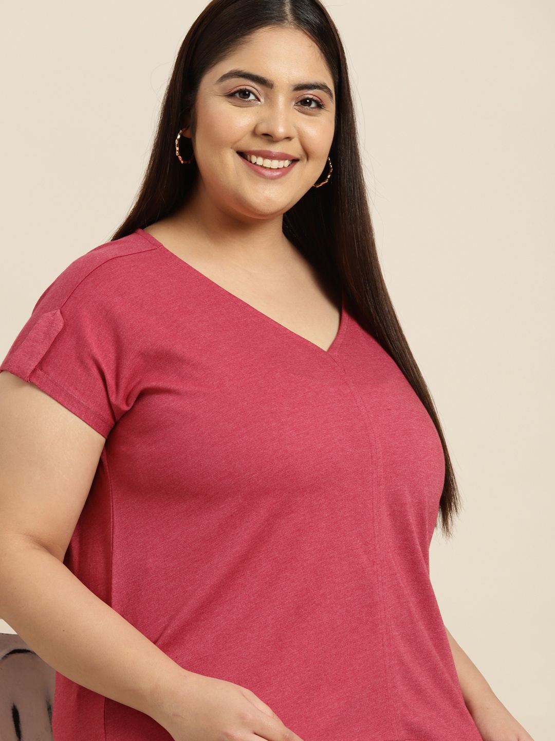 

Sztori Women Plus Size Maroon Solid V-Neck T-shirt