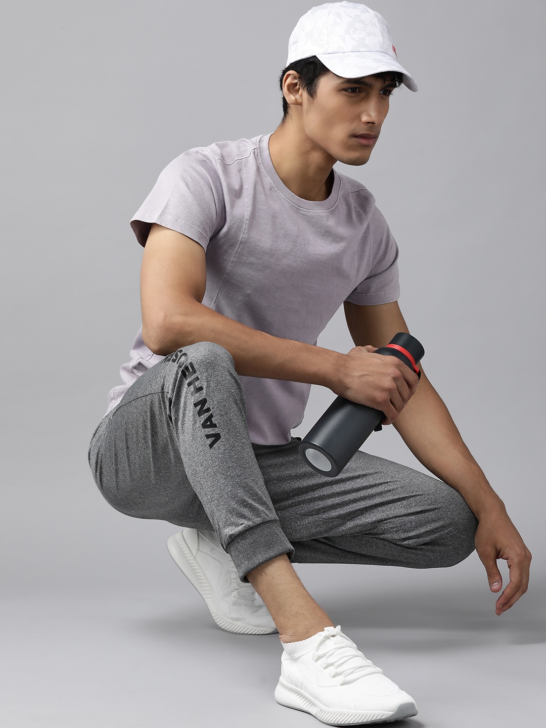 

Van Heusen Flex Men Grey Solid Regular Fit Joggers