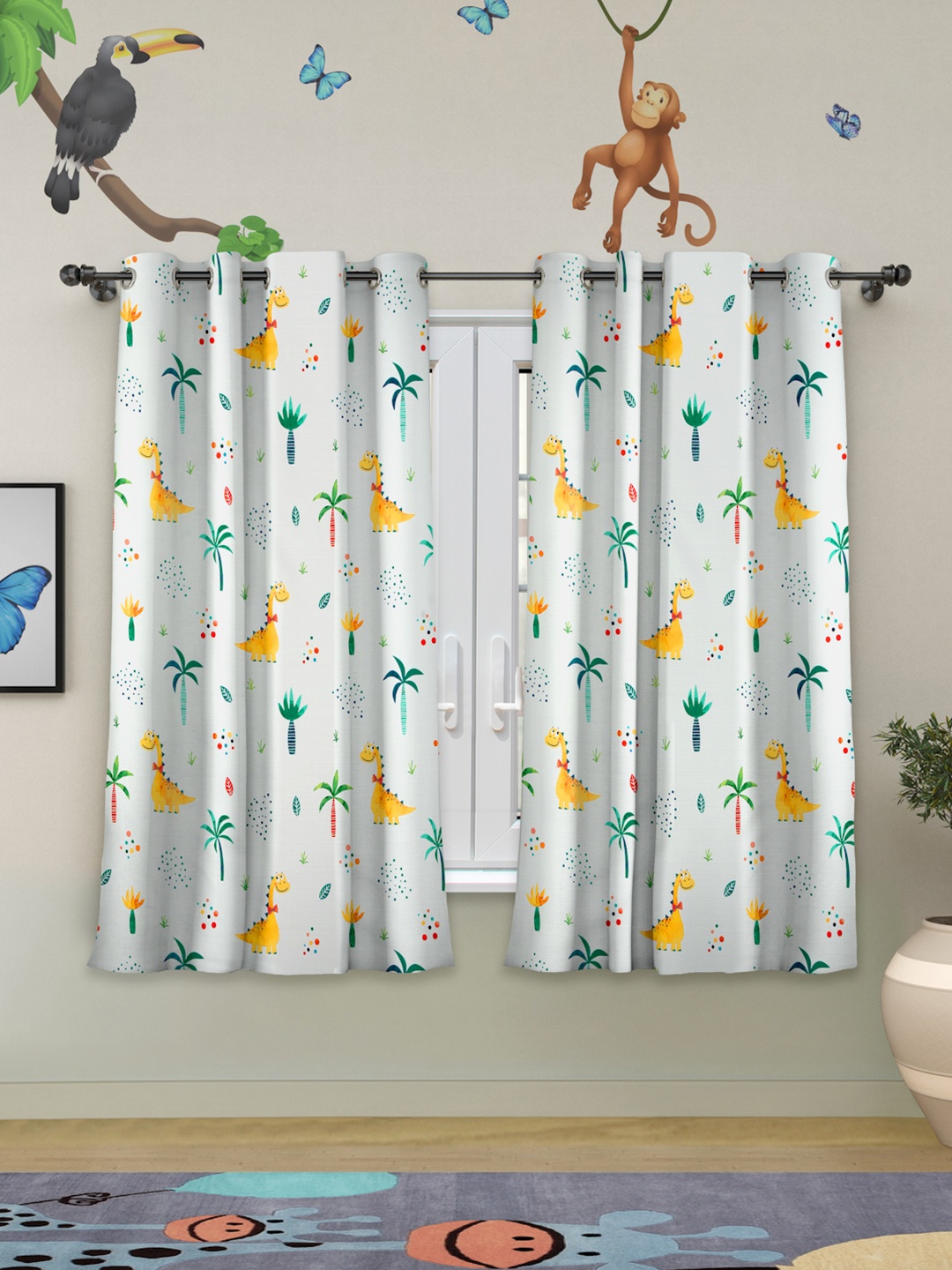 

ROSARA HOME Pack of 2 White Quirky Print Window Curtains