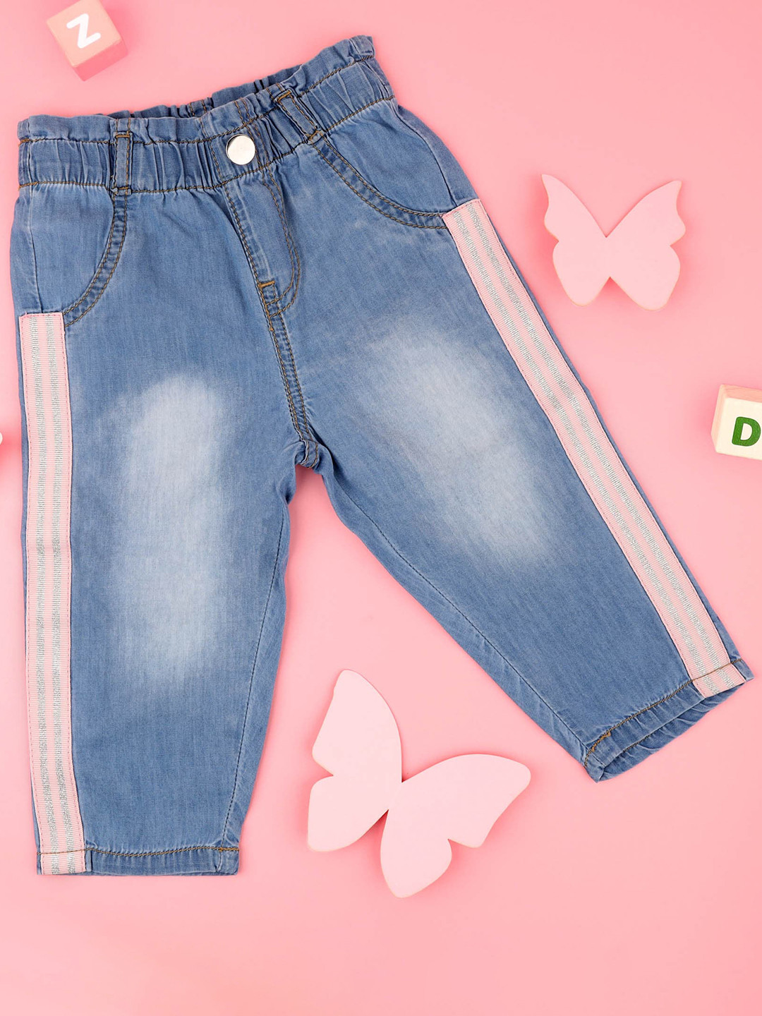 

KICKS & CRAWL Girls Blue Straight Fit Heavy Fade Jeans