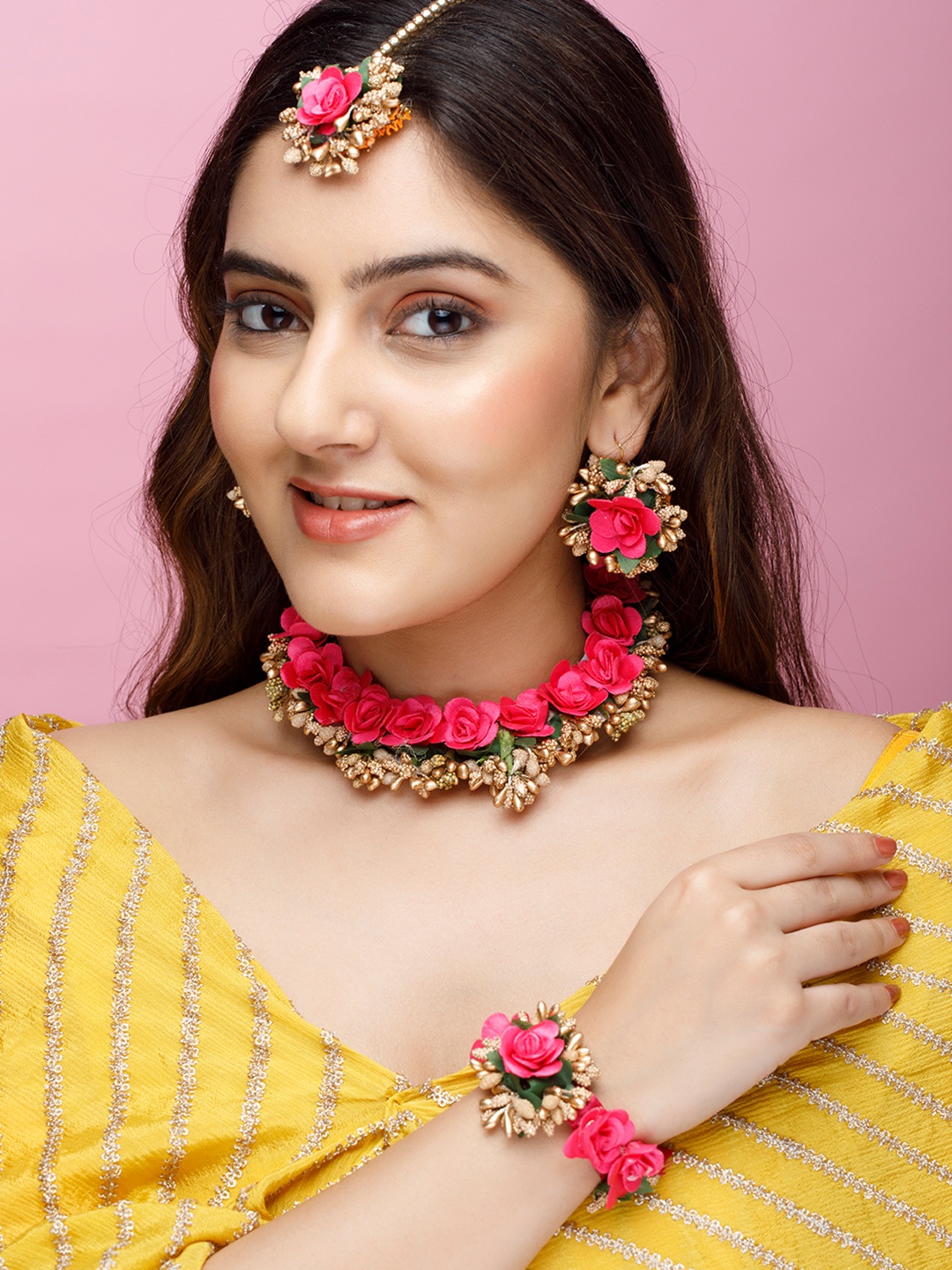 

Rubans Women Pink & Green Floral Jewellery Set