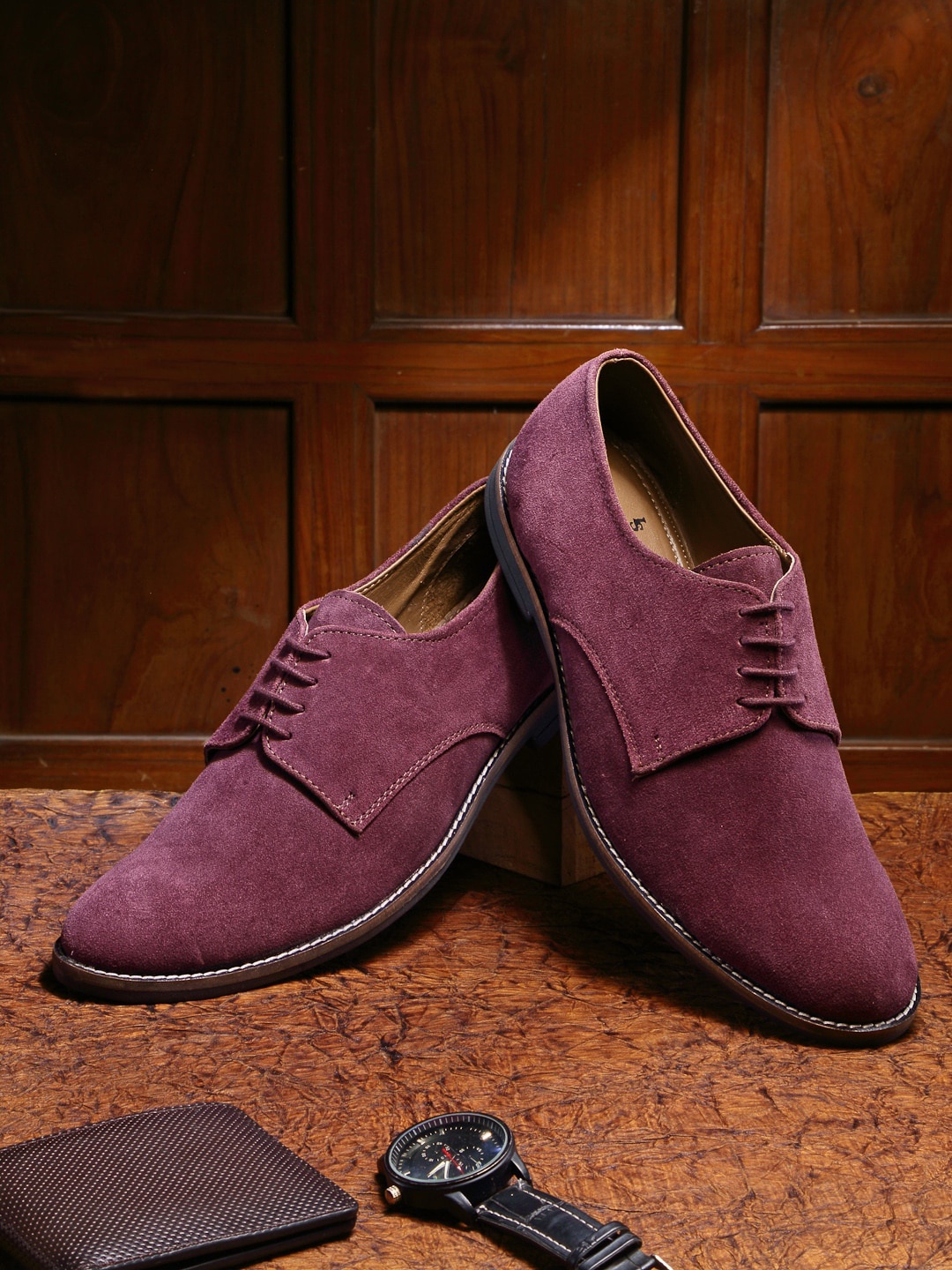 

LOUIS STITCH Men Red Textured Suede Derbys