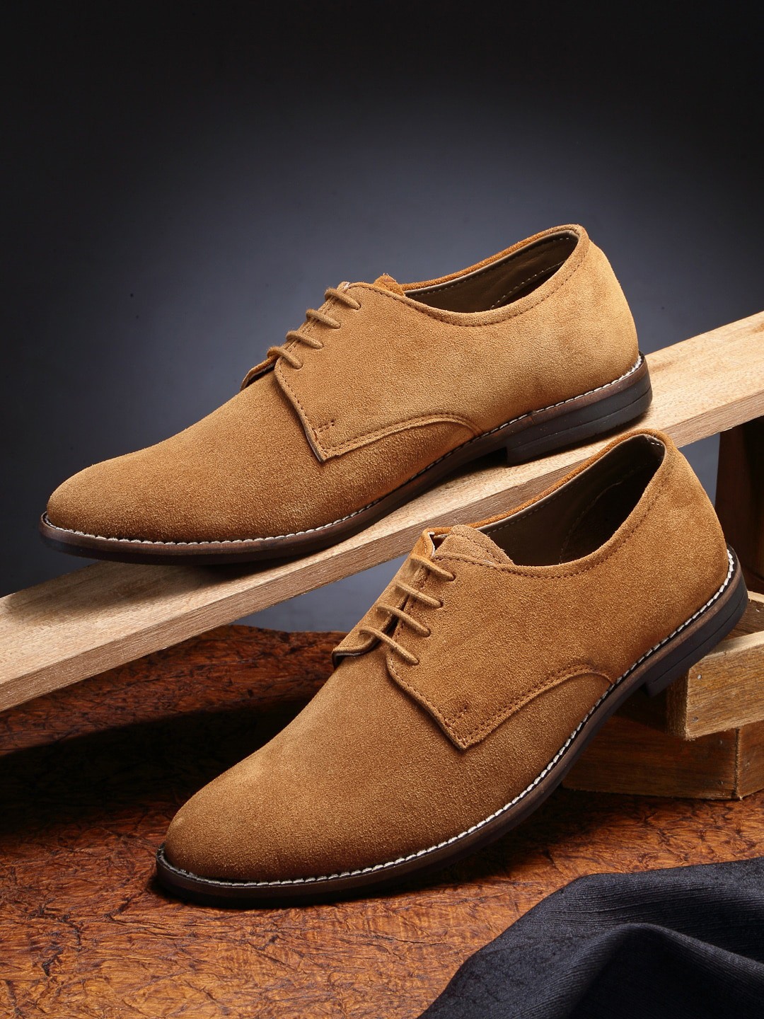 

LOUIS STITCH Men Tan Textured Suede Leather Derbys
