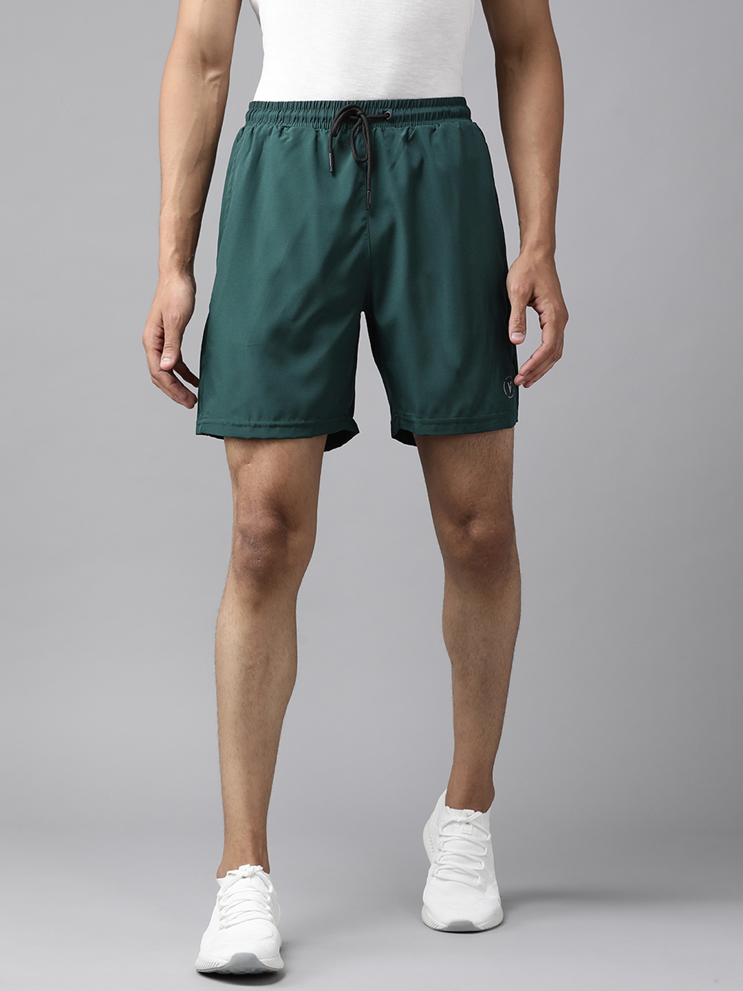 

Van Heusen Flex Men Green Solid Sports Shorts