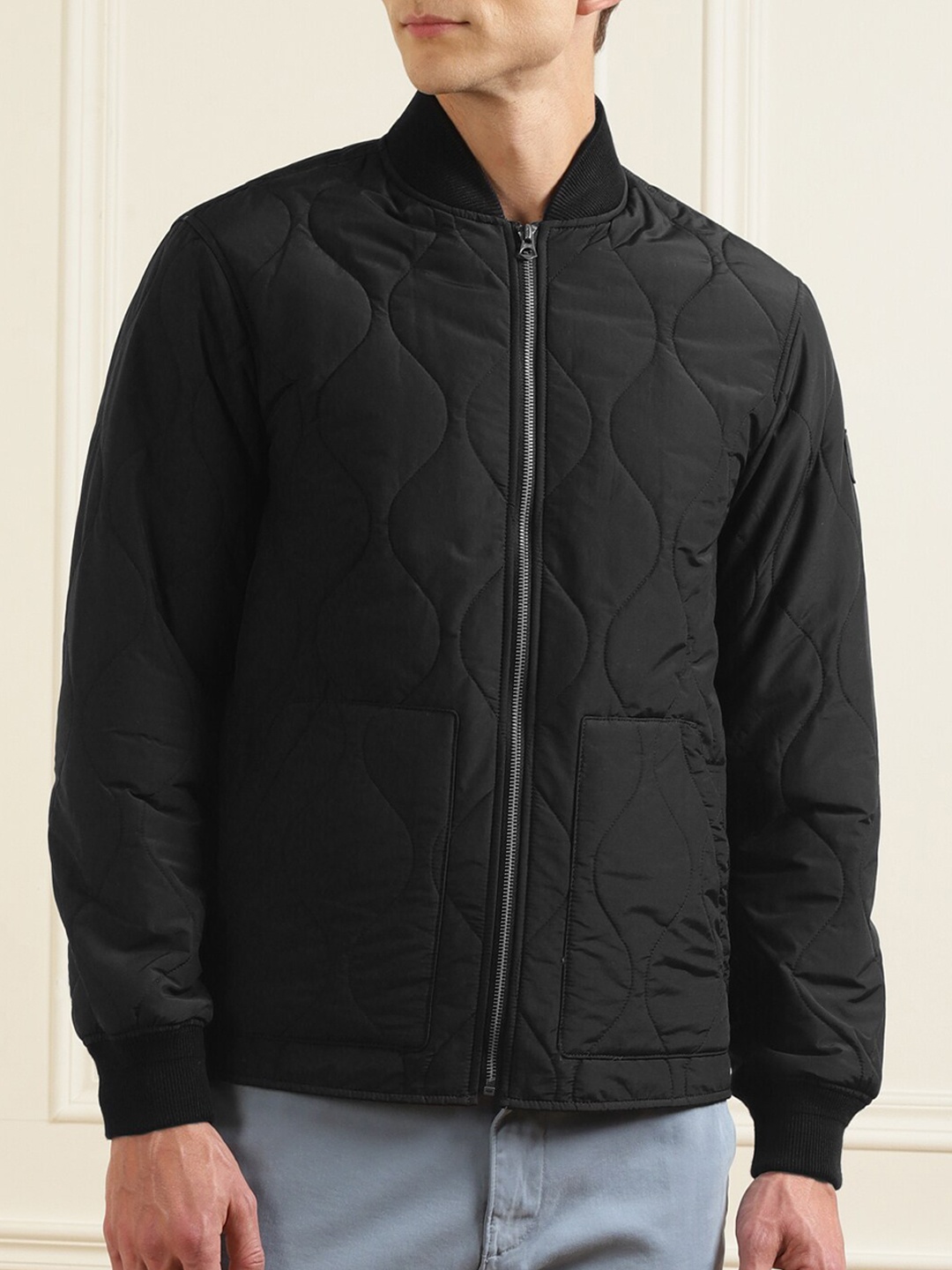 

Polo Ralph Lauren Men Black Cotton Padded Jacket