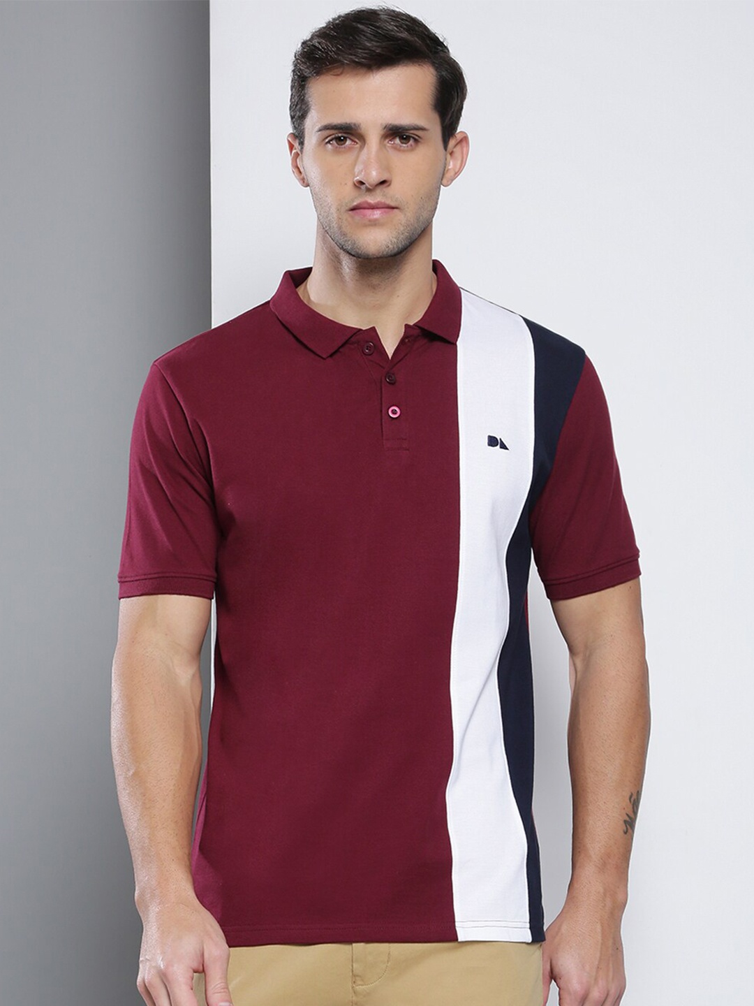 

Dennis Lingo Men Burgundy & White Colourblocked Polo Collar Slim Fit Cotton T-shirt