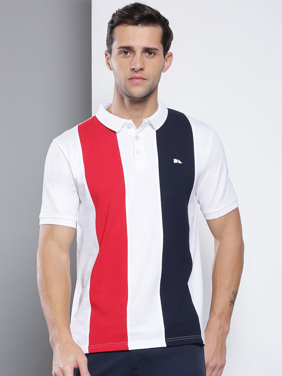 

Dennis Lingo Men White Striped Polo Collar Applique Slim Fit T-shirt