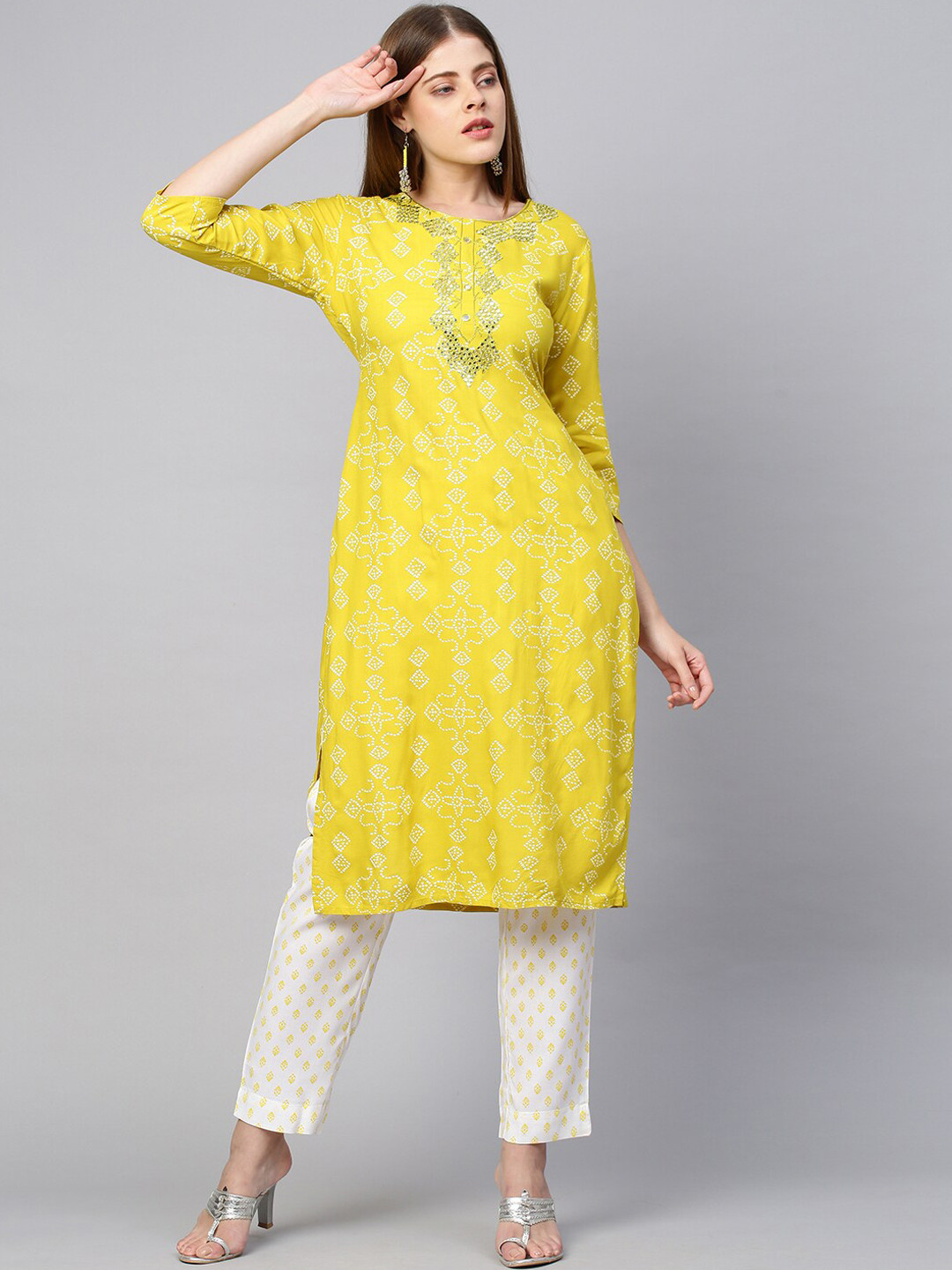 

FASHOR Women Yellow Bandhani Printed Kurta with Trousers