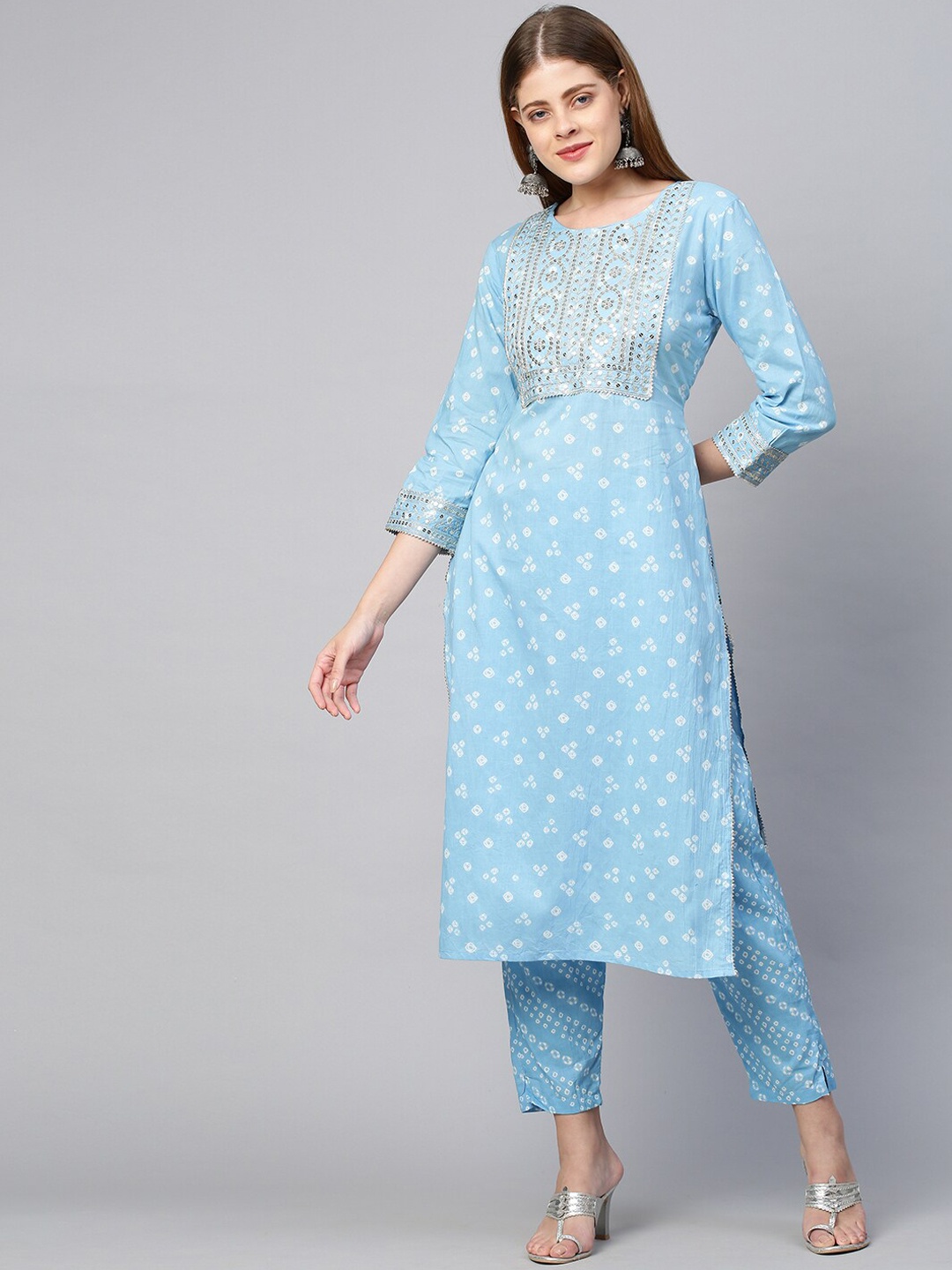 

FASHOR Women Blue Bandhani Printed Sequinned Pure Cotton Kurta with Trousers
