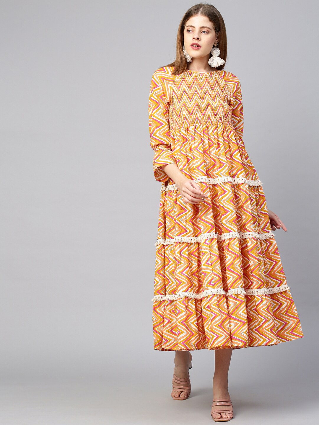 

FASHOR Yellow & Cream-Coloured Printed Tiered Cotton Maxi Dress
