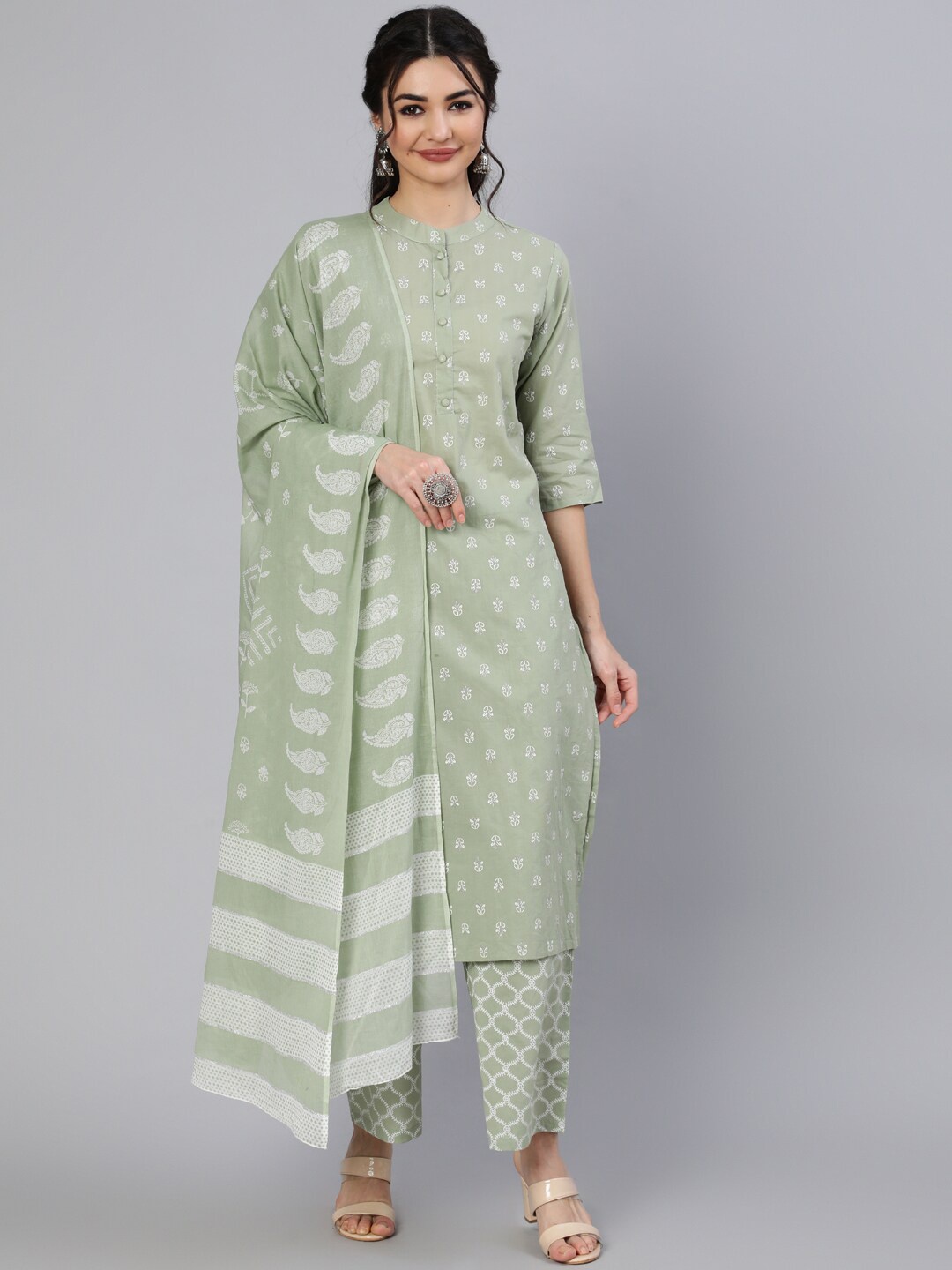 

Nayo Women Green Floral Printed Pure Cotton Kurta with Palazzos & With Dupatta