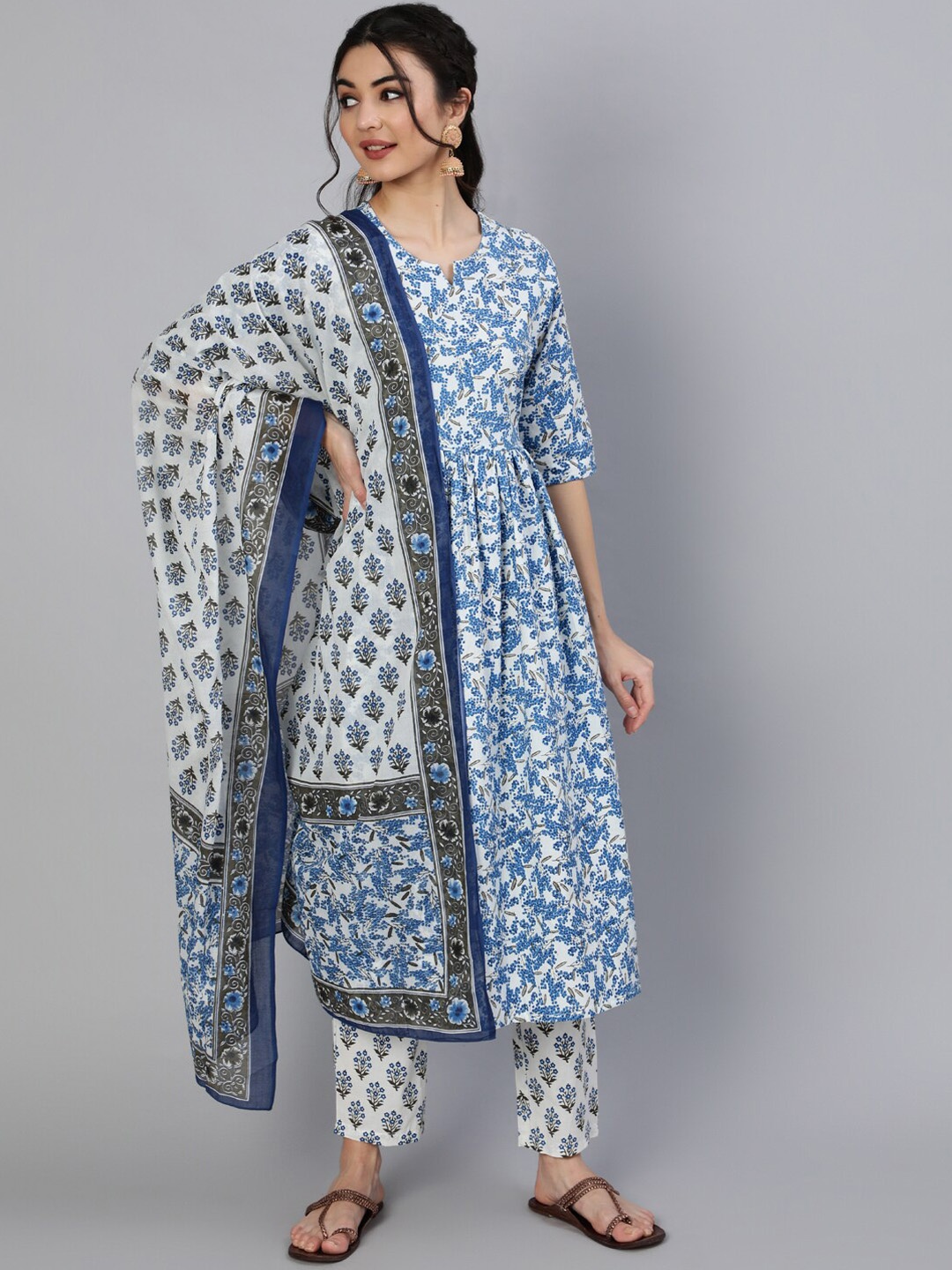 

Nayo Women Blue Floral Printed Empire Pure Cotton Kurti with Trousers & With Dupatta