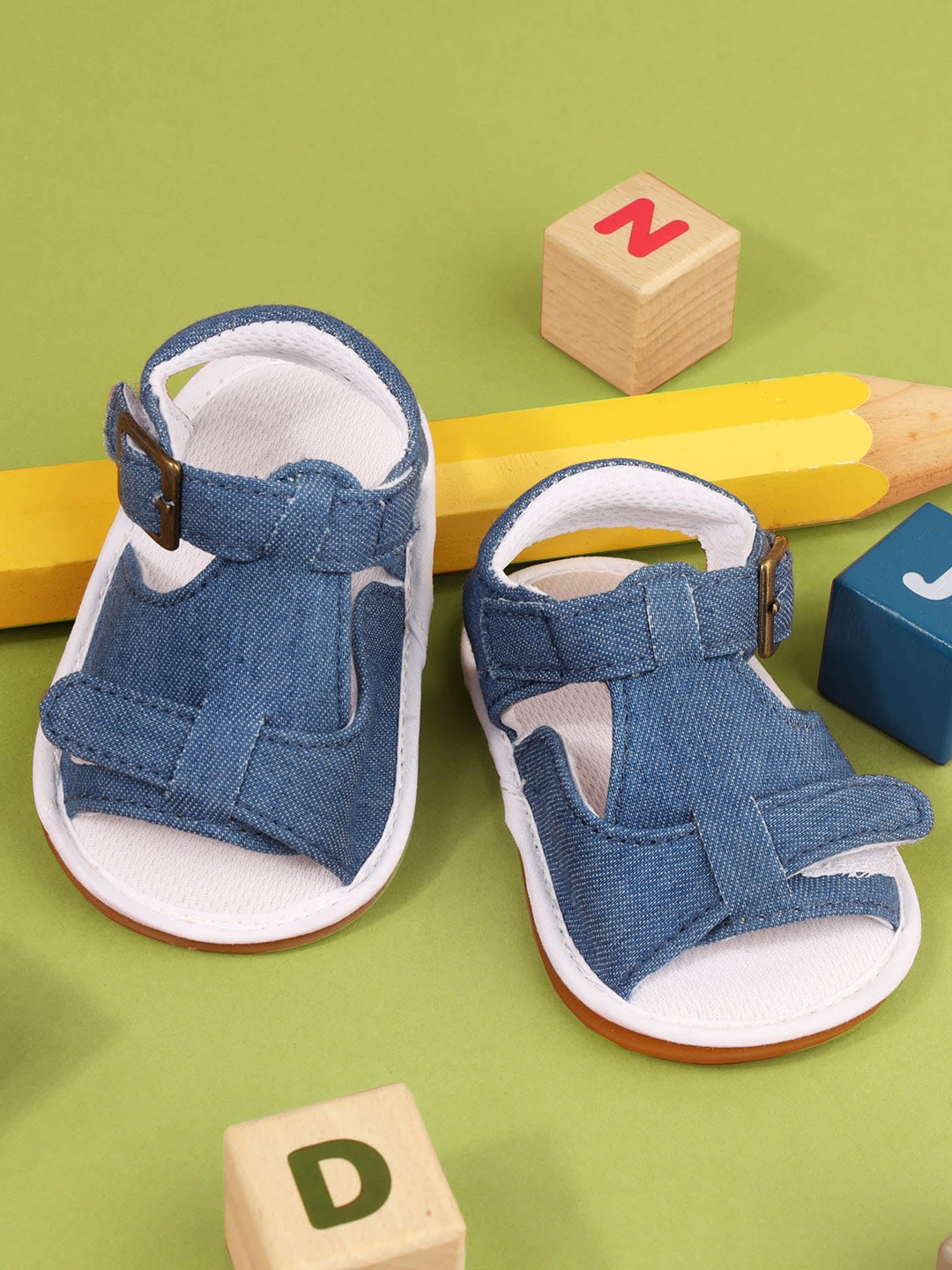 

KICKS & CRAWL Boys Blue Woven Design PU Slip-On Sneakers