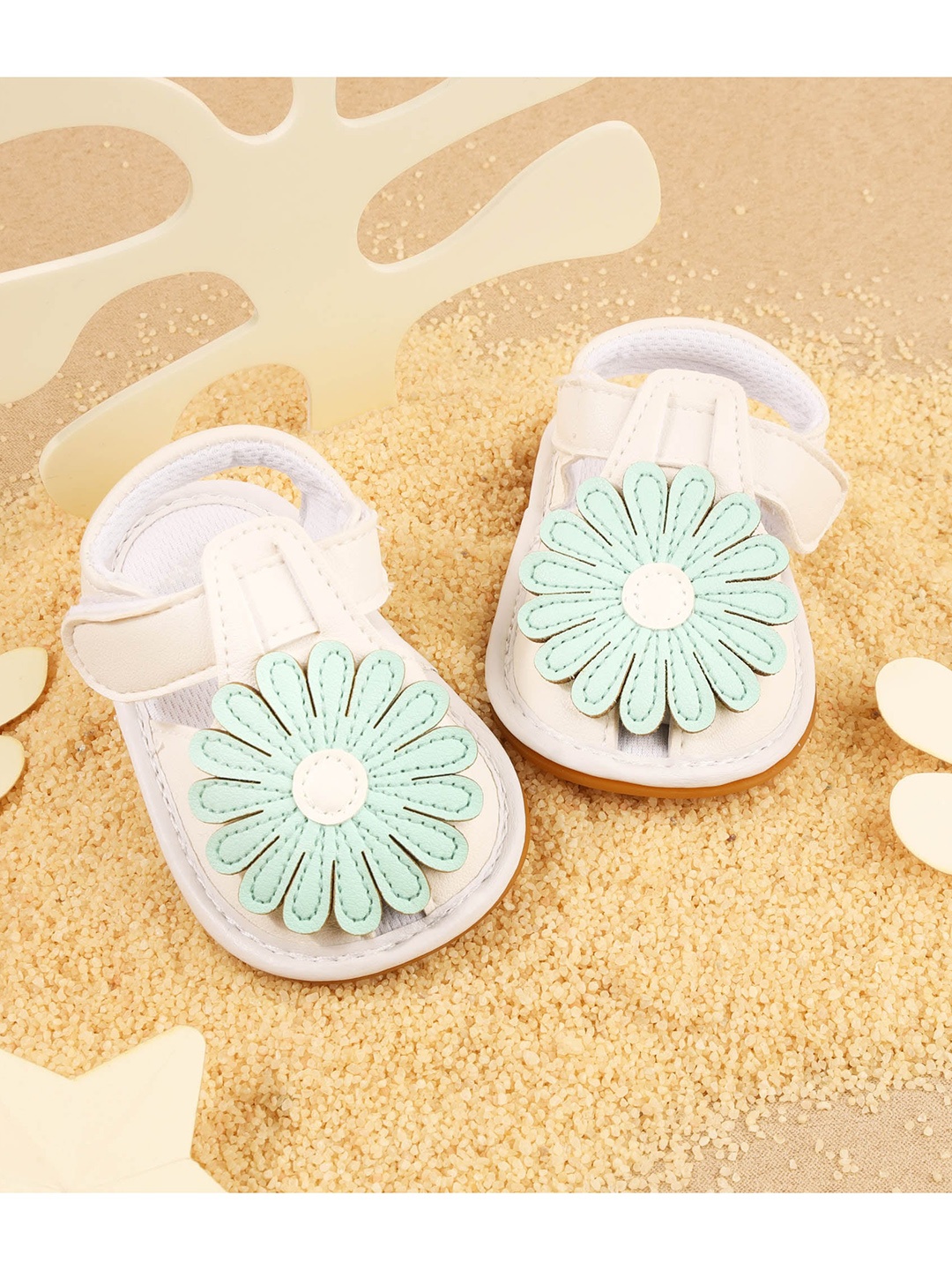 

KICKS & CRAWL Infant Girls White & Sage Green Floral Booties