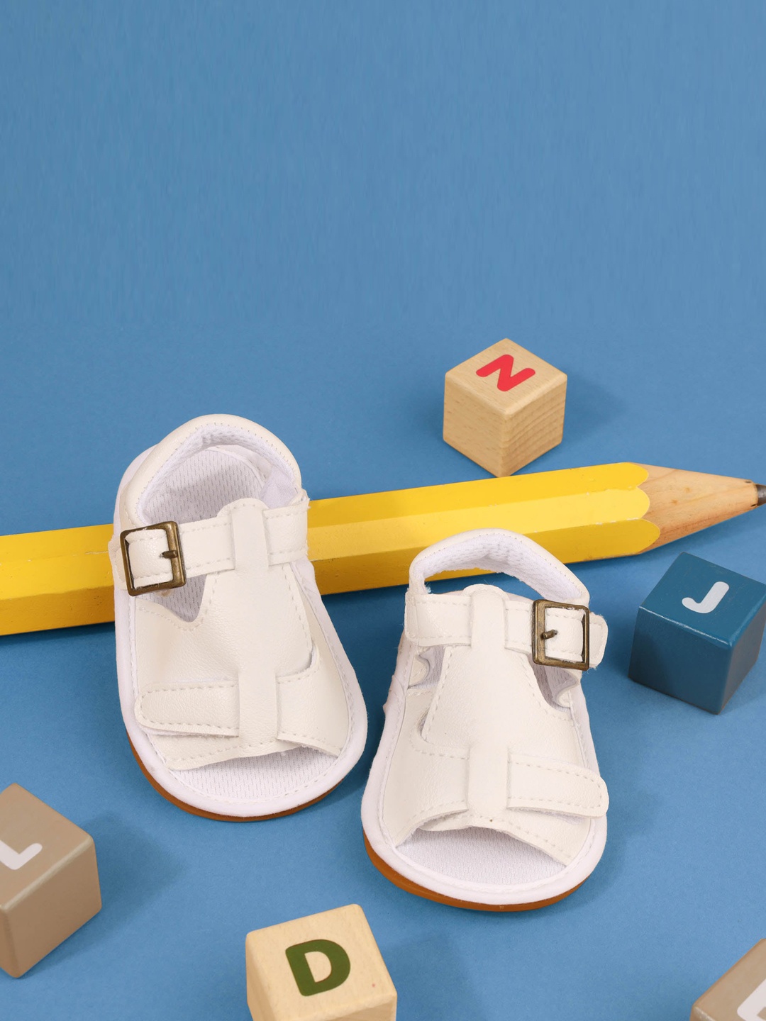

KICKS & CRAWL Boys White Woven Design PU Flatforms