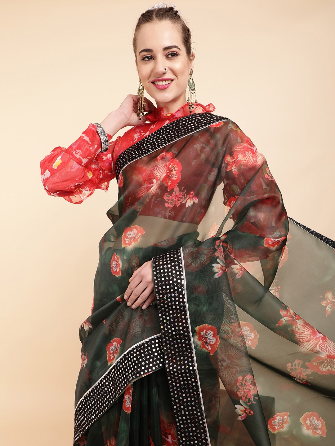 

Sangria Black & Red Floral Printed Sequinned Saree