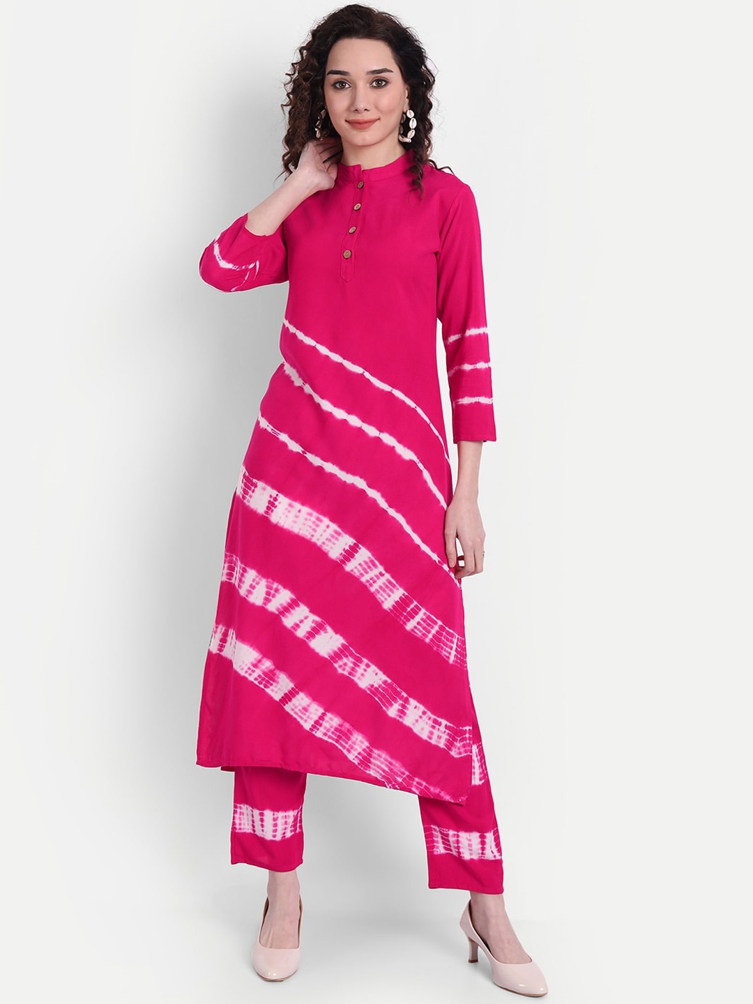 

PNEHA Women Pink Tie and Dye Kurta with Palazzos