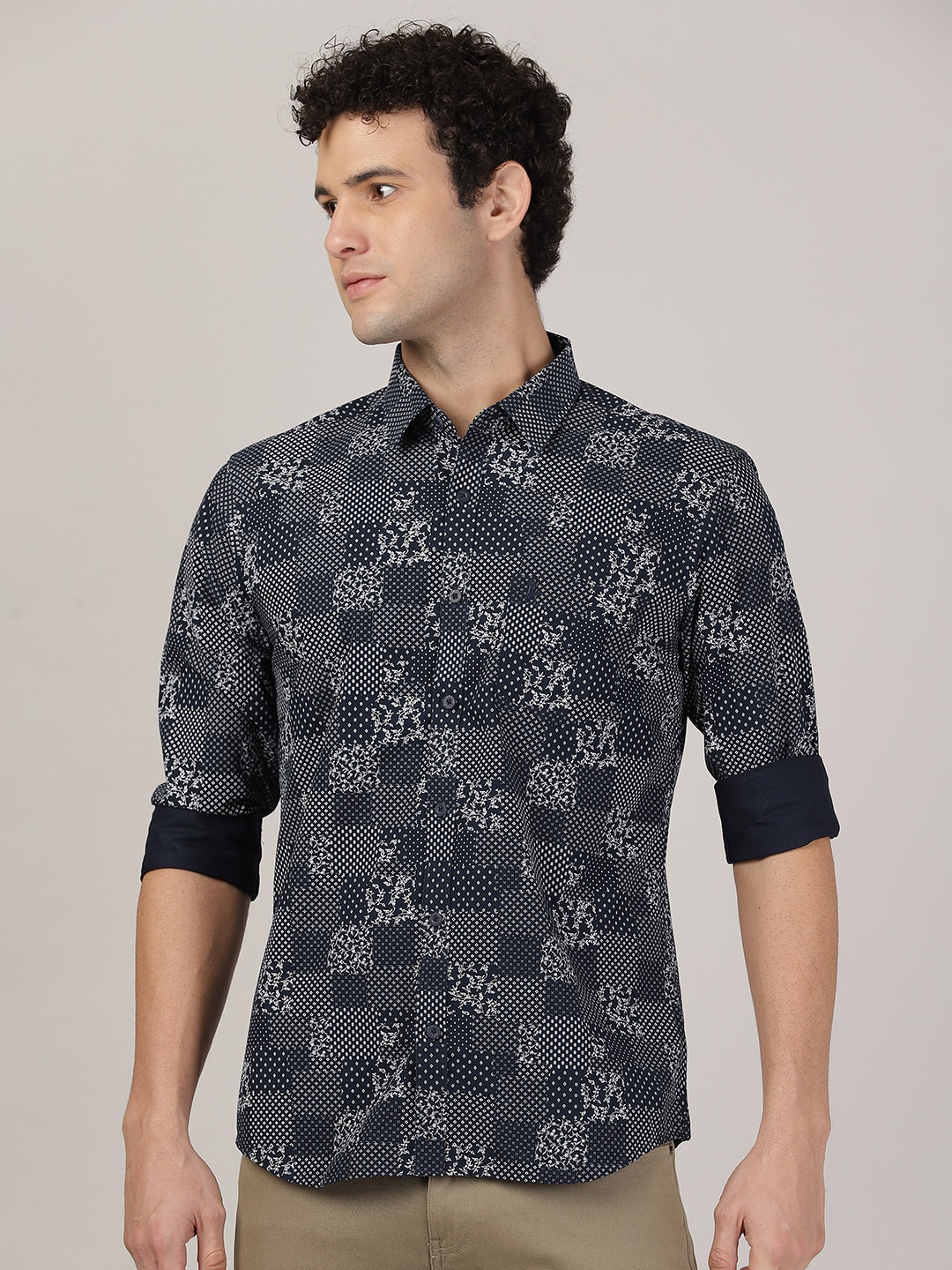 

MERCHANT MARINE Men Navy Blue Classic Slim Fit Floral Printed Casual Shirt