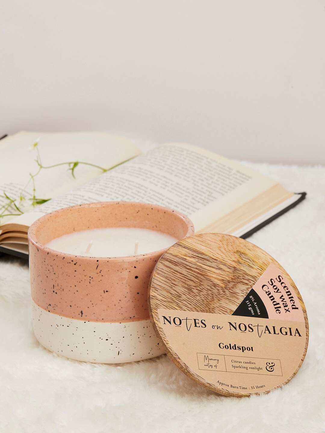 

The Wishing Chair Cream-Coloured Mandarin Peel Scented Candle