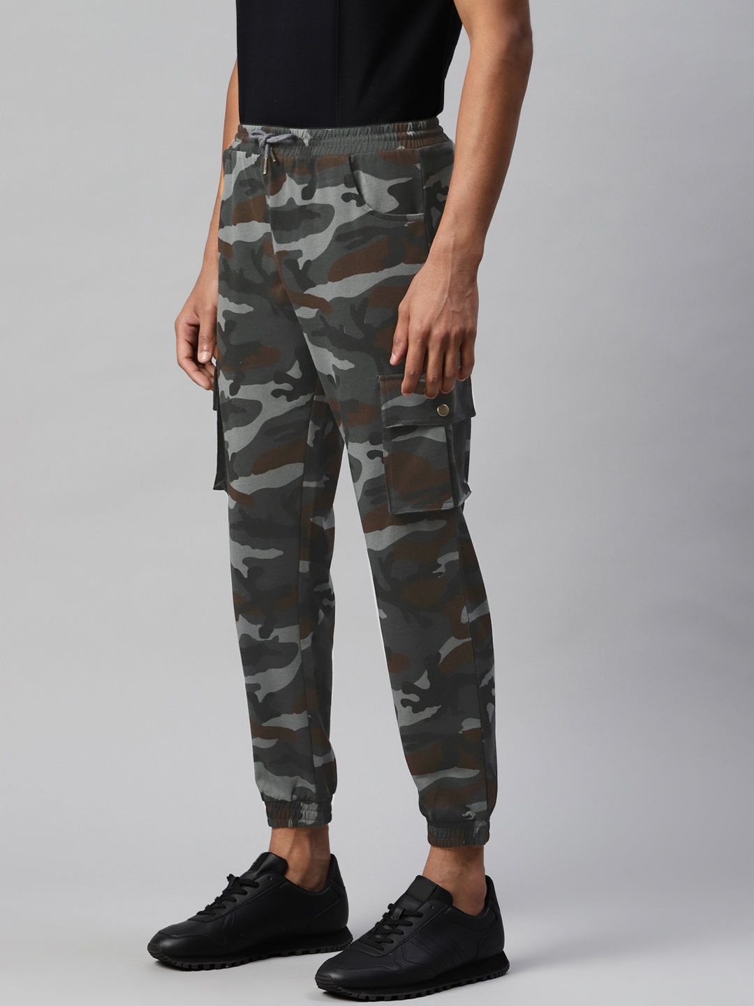 

Hubberholme Men Grey Camouflage Printed Track Pant