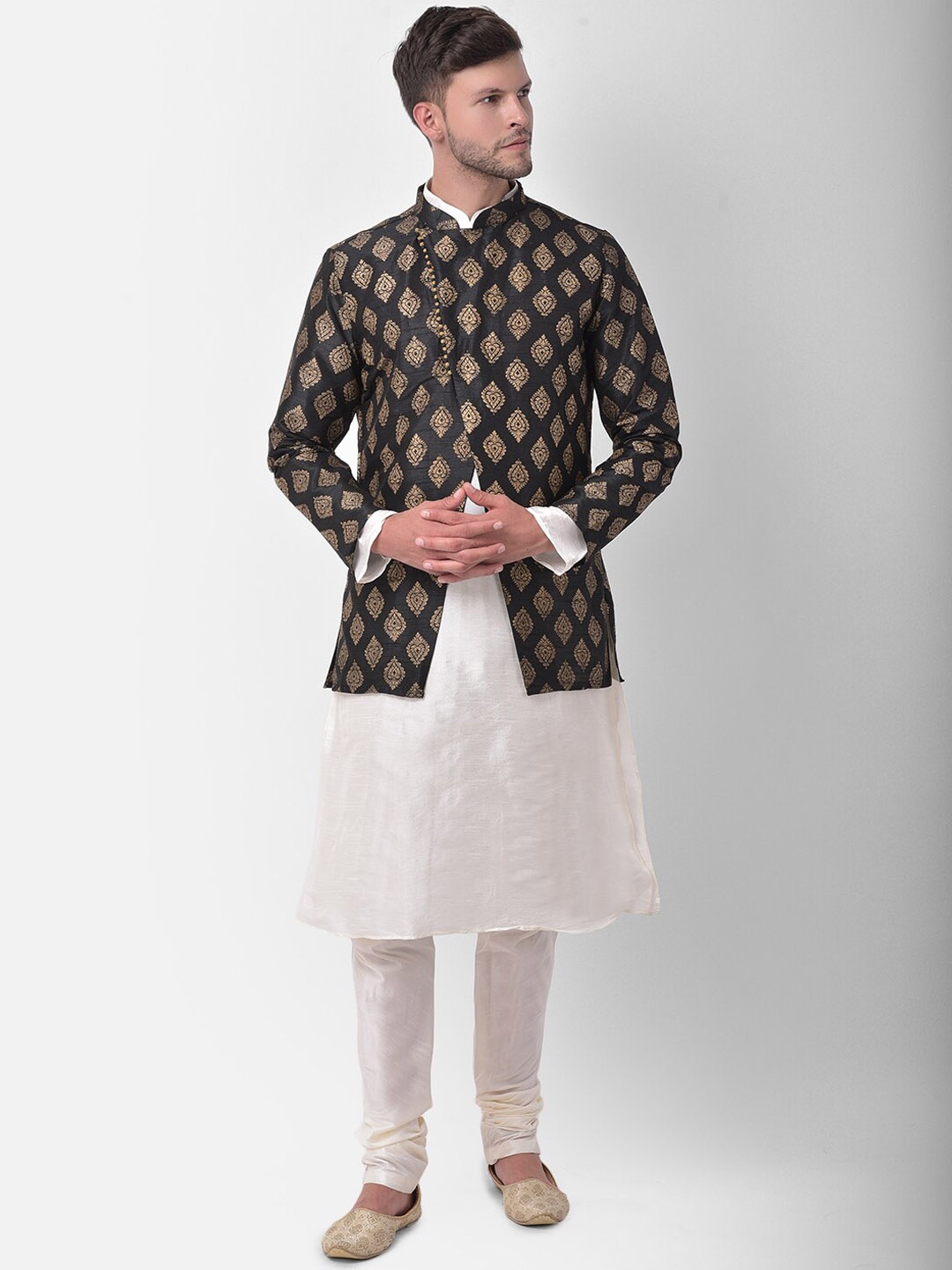 

DEYANN Men Black & White Printed Short Achkan Sherwani Set