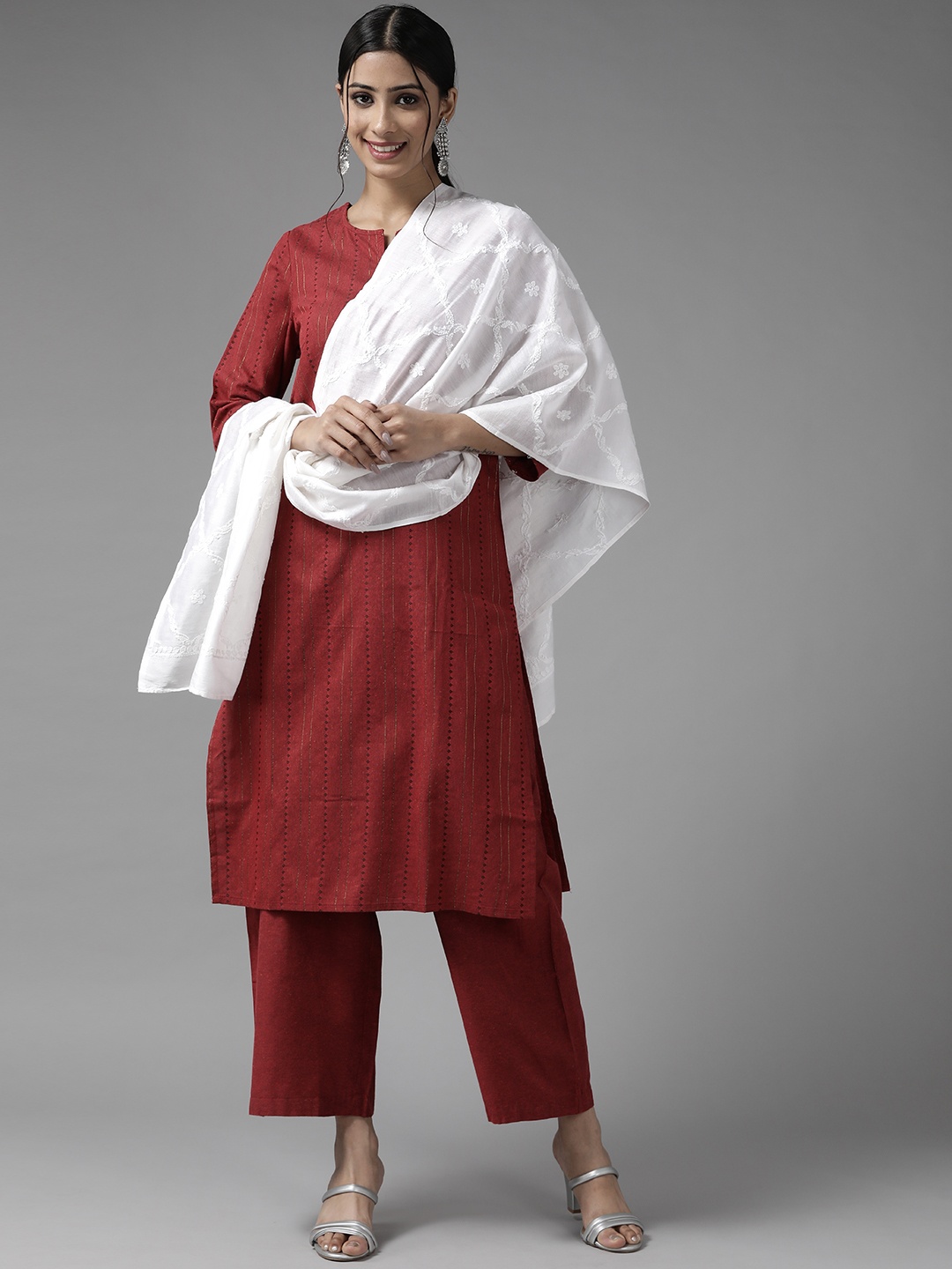

ADA White Ethnic Motifs Chikankari Embroidered Handloom Dupatta