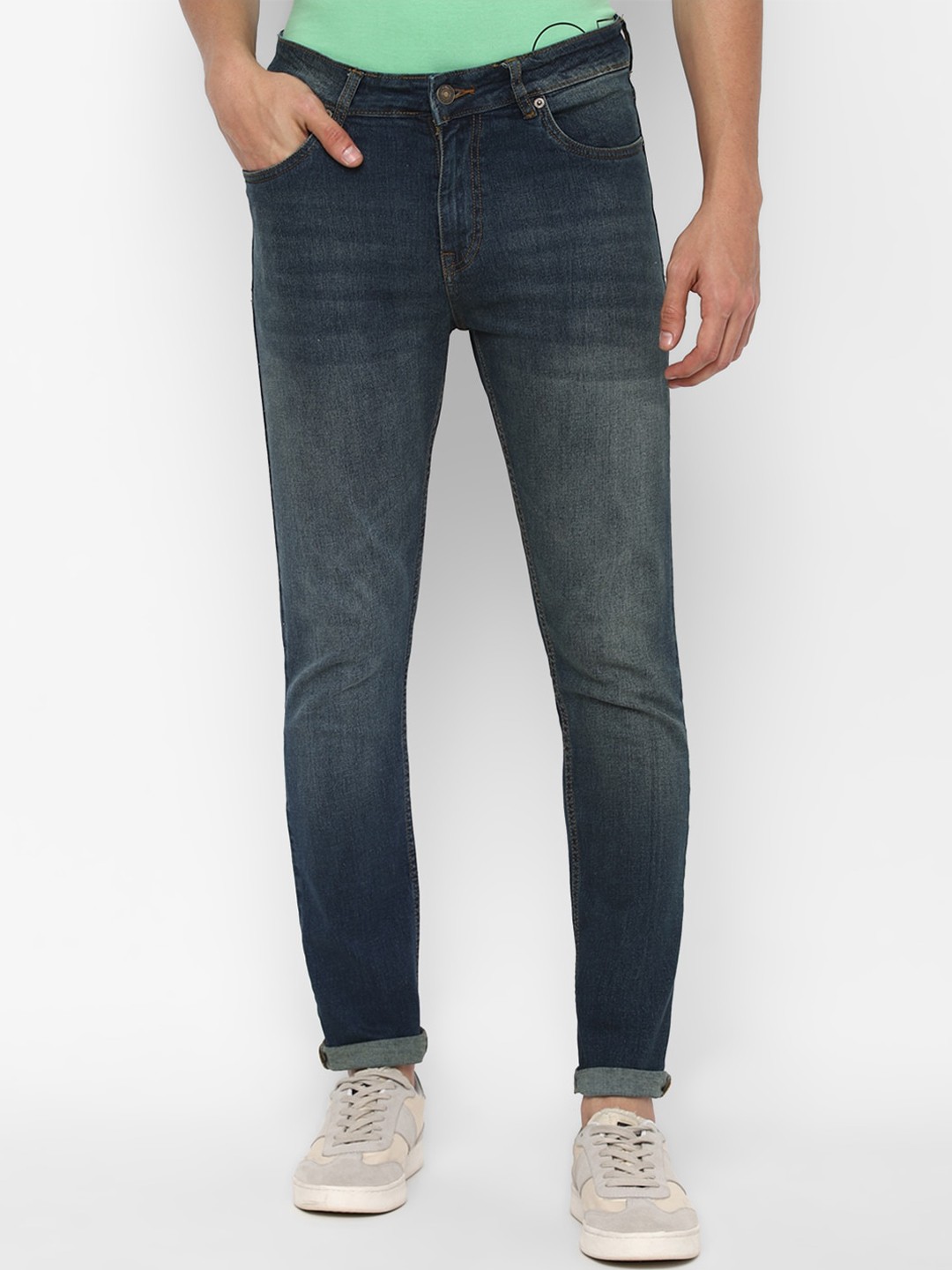 

FOREVER 21 Men Navy Blue Solid Heavy Fade Stretchable Jeans