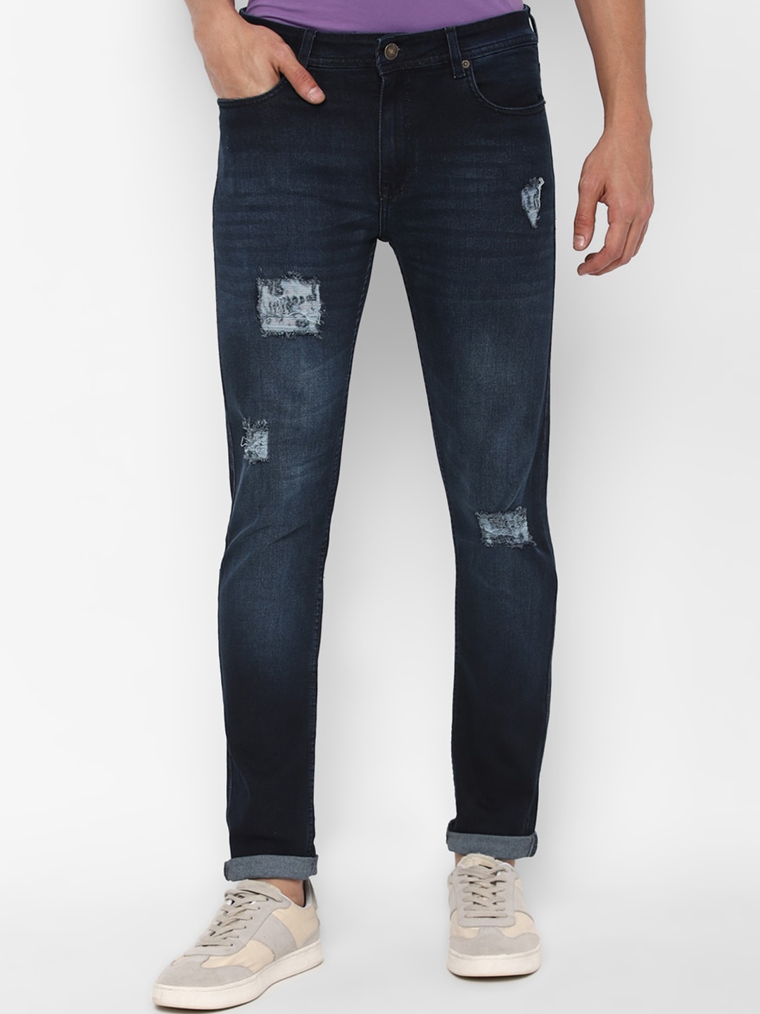 

Forever 21 Men Mid-Rise Straight Fit Highly Distressed Light Fade Stretchable Jeans, Navy blue