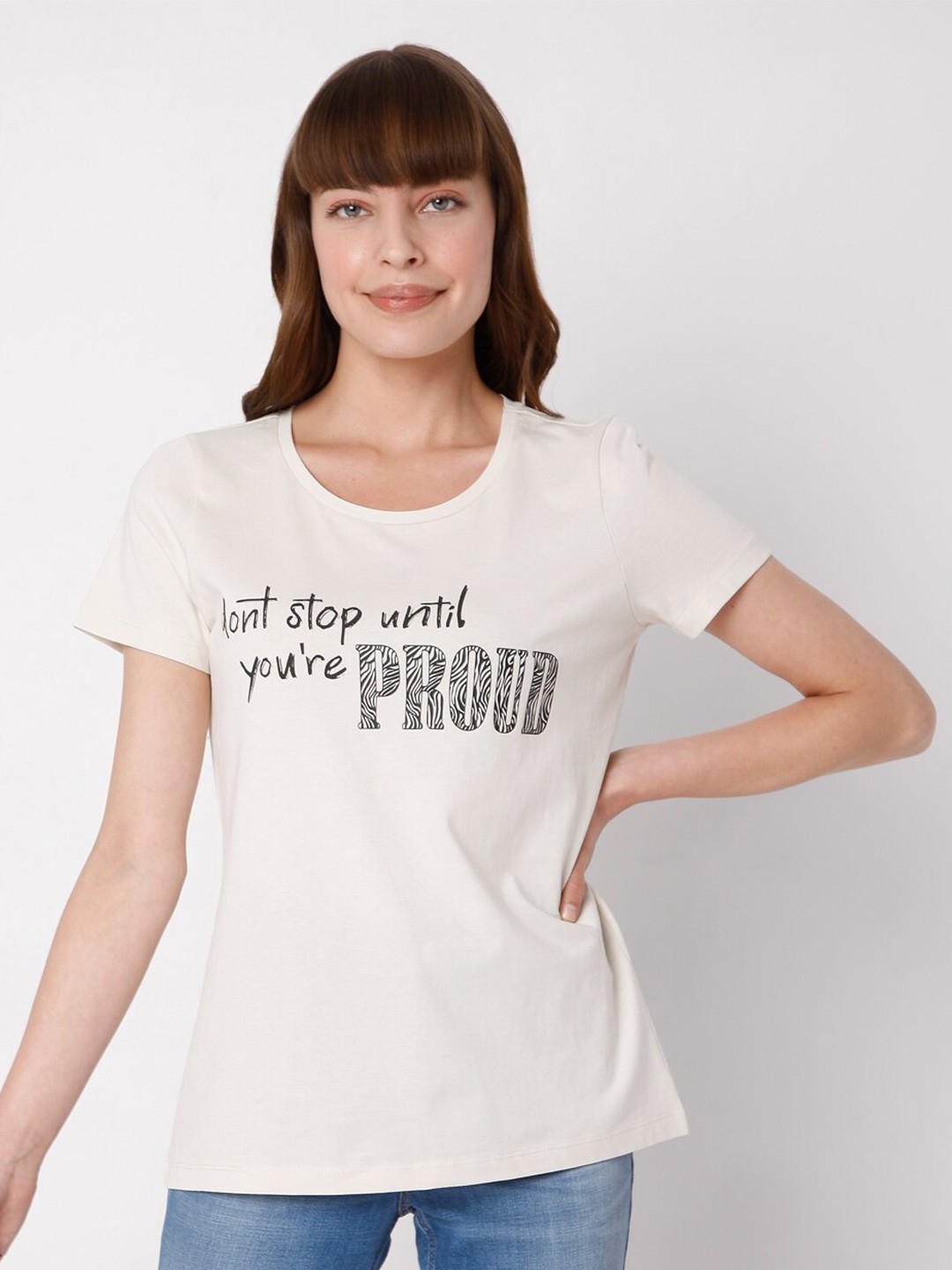 

Vero Moda Women Beige Typography Printed T-shirt