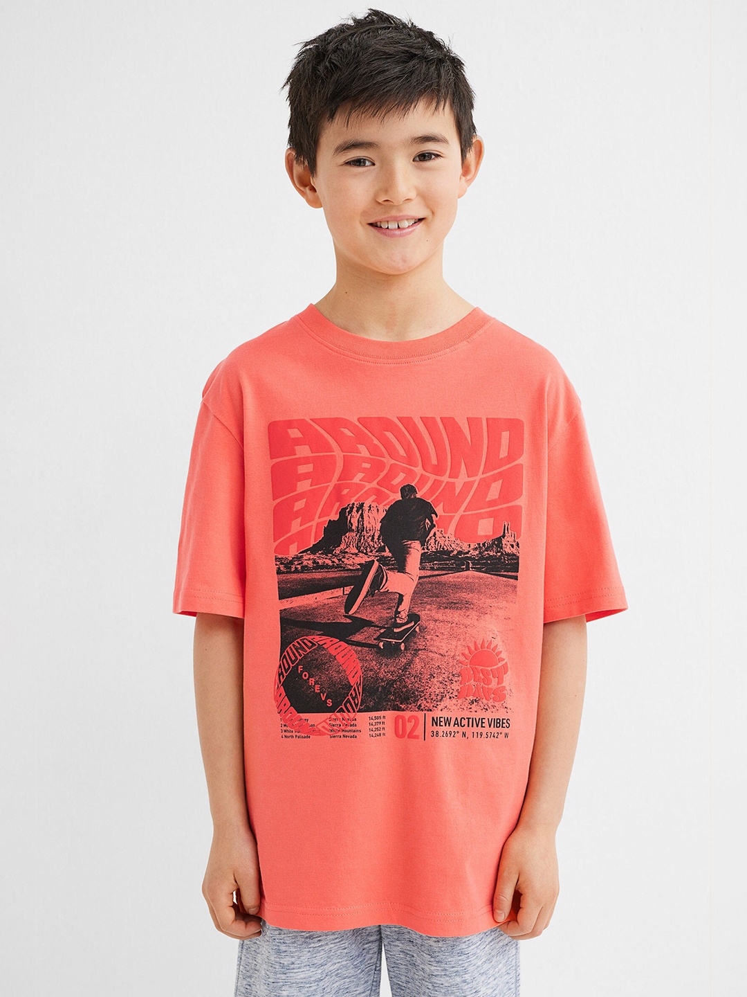 

H&M Boys Orange Printed T-shirt