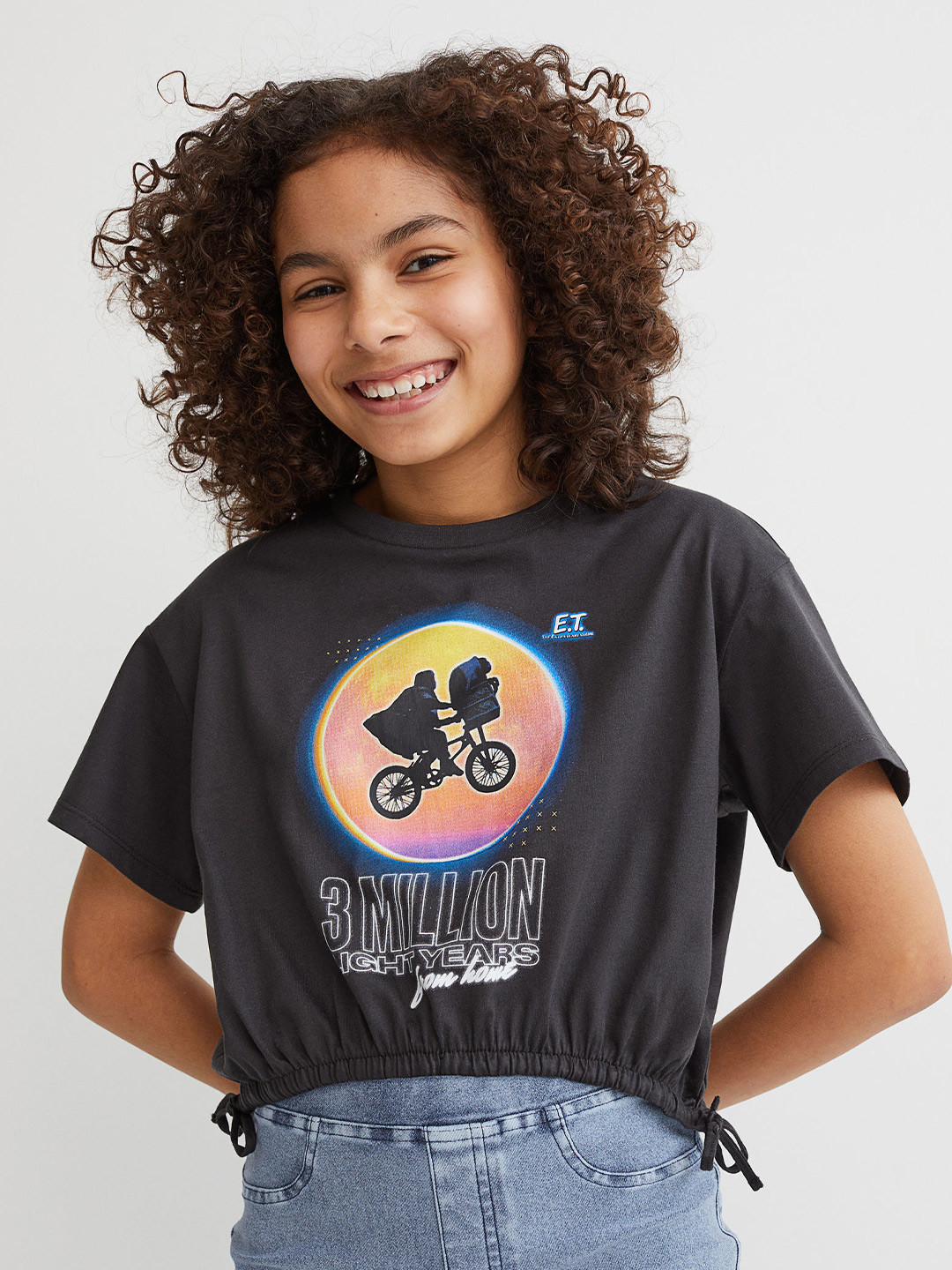 

H&M Girls Black Drawstring T-shirt