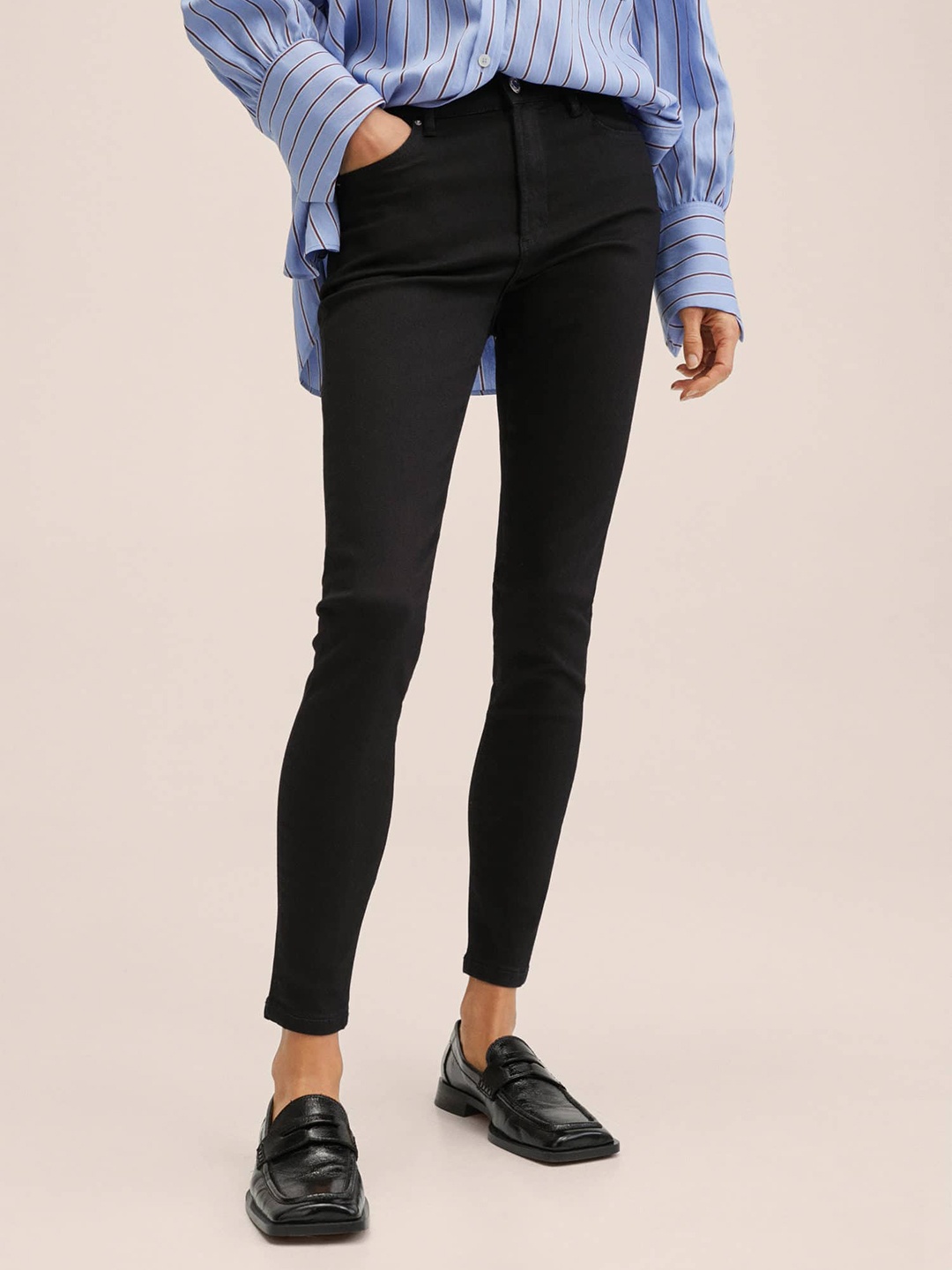

MANGO Women Black Skinny Fit Stretchable Jeans
